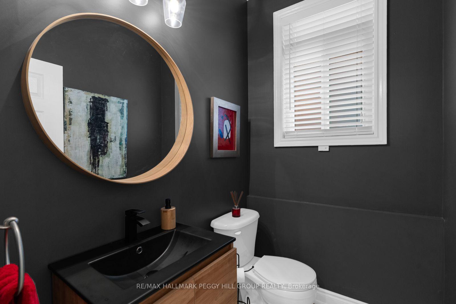 Photo 10 of 53 Tudor Crescent, Barrie, Innis-Shore — HOMEH