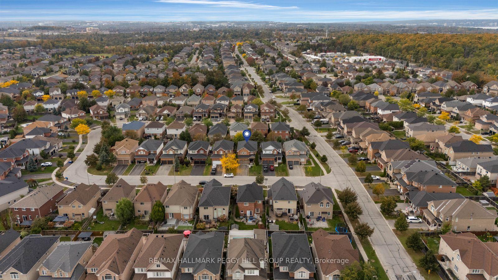 Photo 26 of 53 Tudor Crescent, Barrie, Innis-Shore — HOMEH