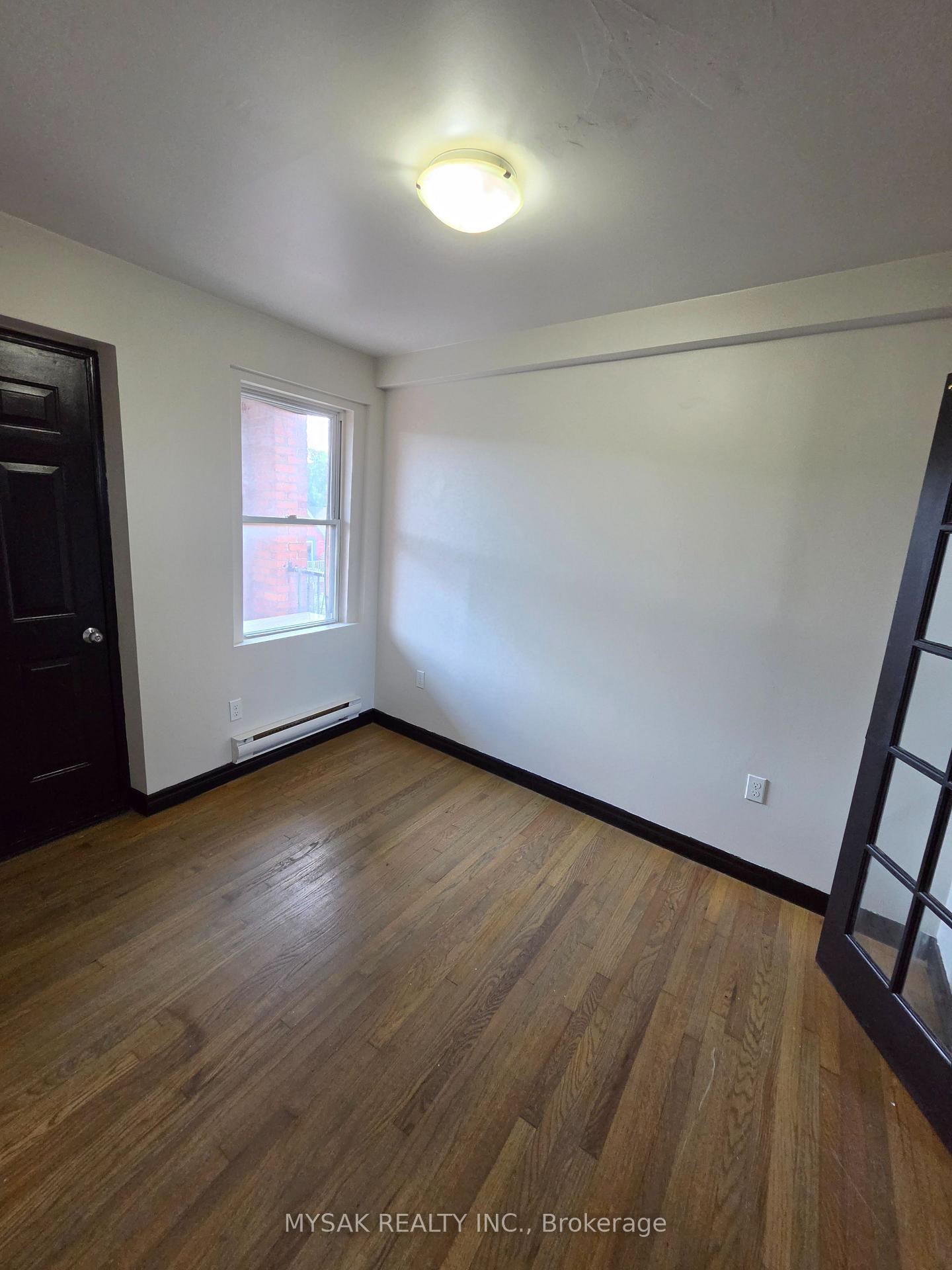 Photo 7 of 455 King William Street, Hamilton, Landsdale — HOMEH