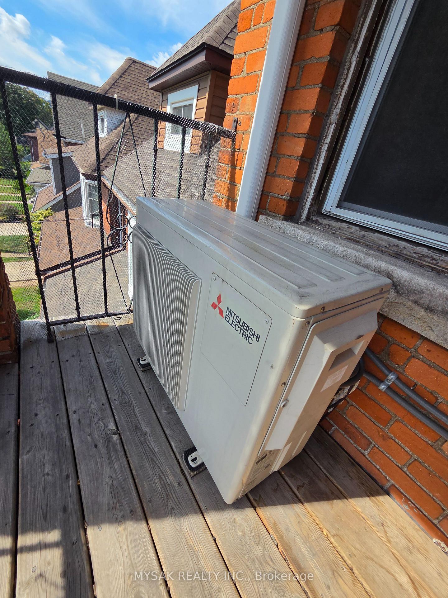 Photo 11 of 455 King William Street, Hamilton, Landsdale — HOMEH
