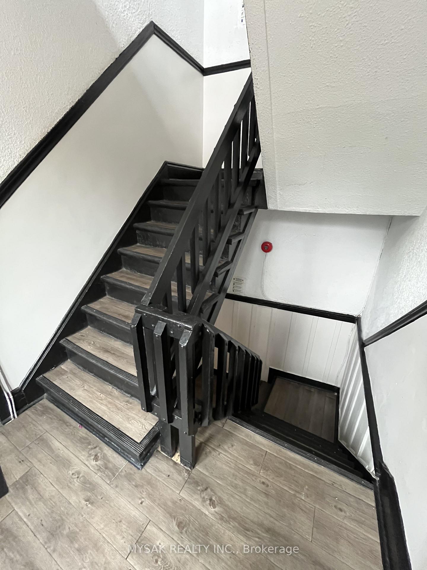 Photo 12 of 455 King William Street, Hamilton, Landsdale — HOMEH