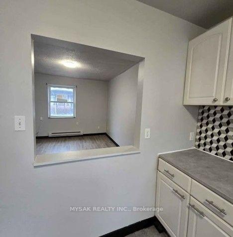 Photo 14 of 455 King William Street, Hamilton, Landsdale — HOMEH