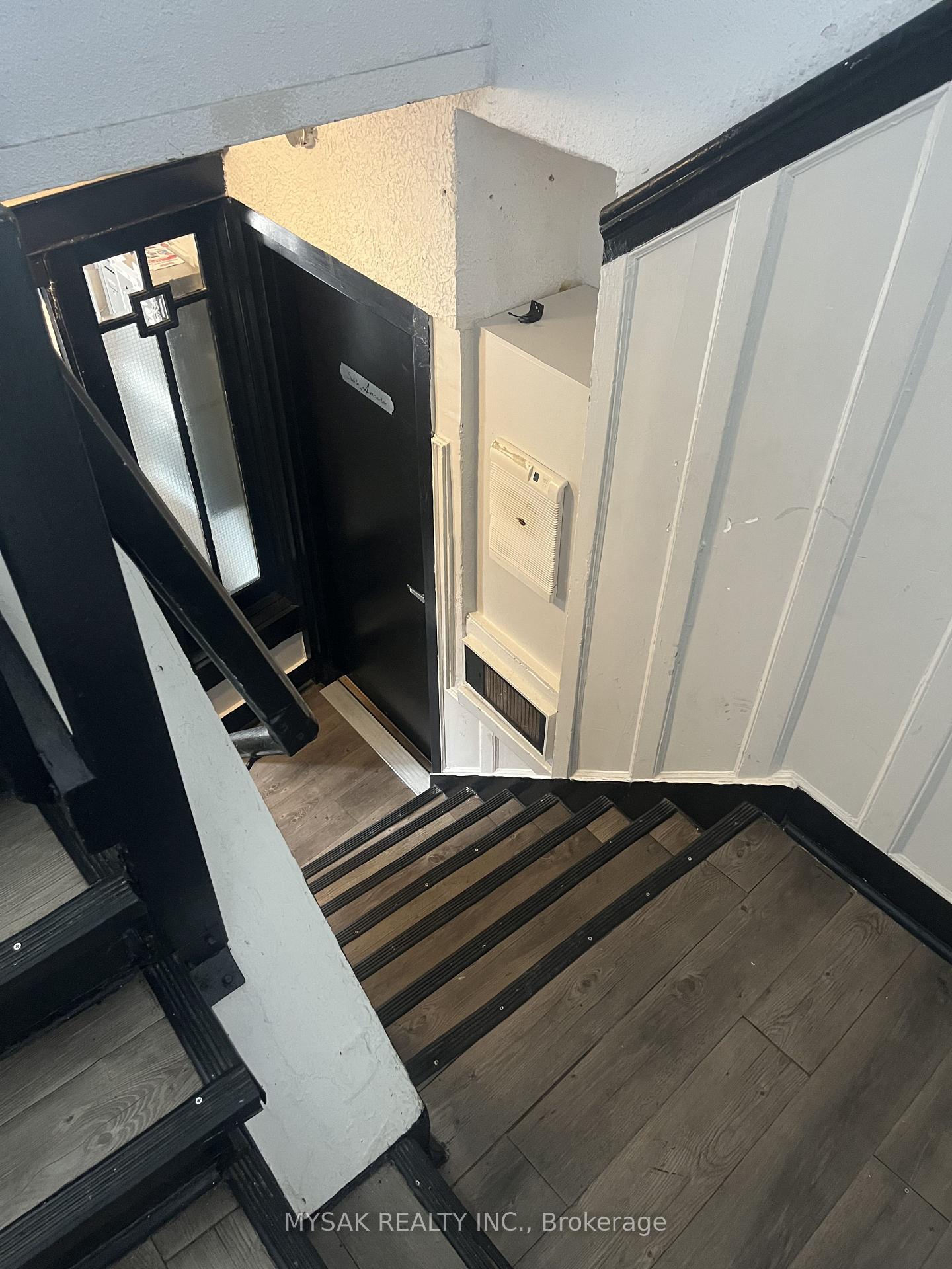 Photo 17 of 455 King William Street, Hamilton, Landsdale — HOMEH