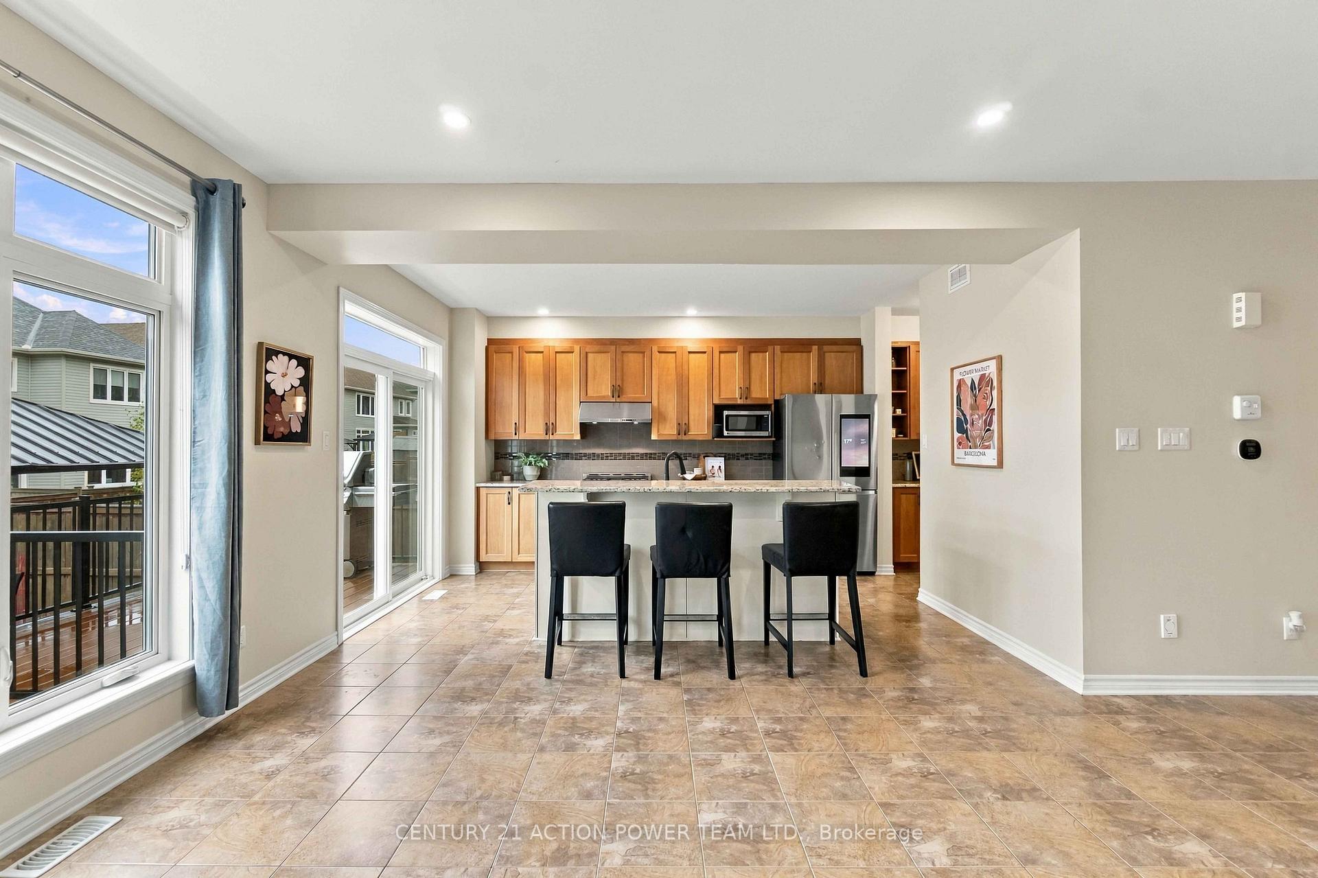 Photo 14 of 703 Mashkig Avenue E, Ottawa, Camelot — HOMEH