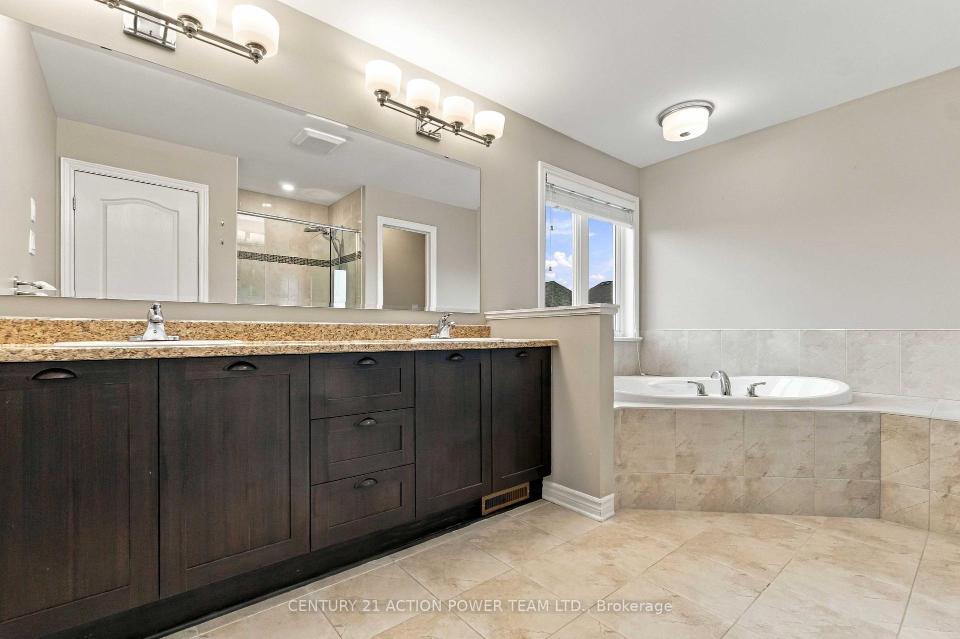 Photo 24 of 703 Mashkig Avenue E, Ottawa, Camelot — HOMEH