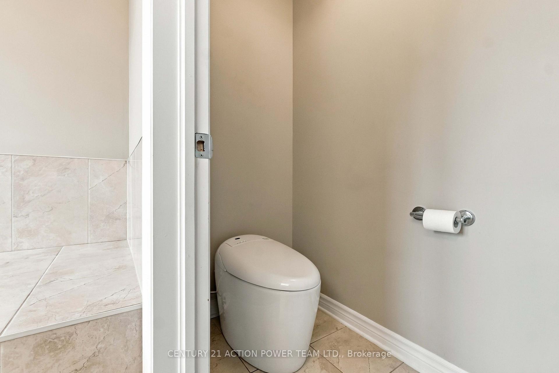 Photo 25 of 703 Mashkig Avenue E, Ottawa, Camelot — HOMEH