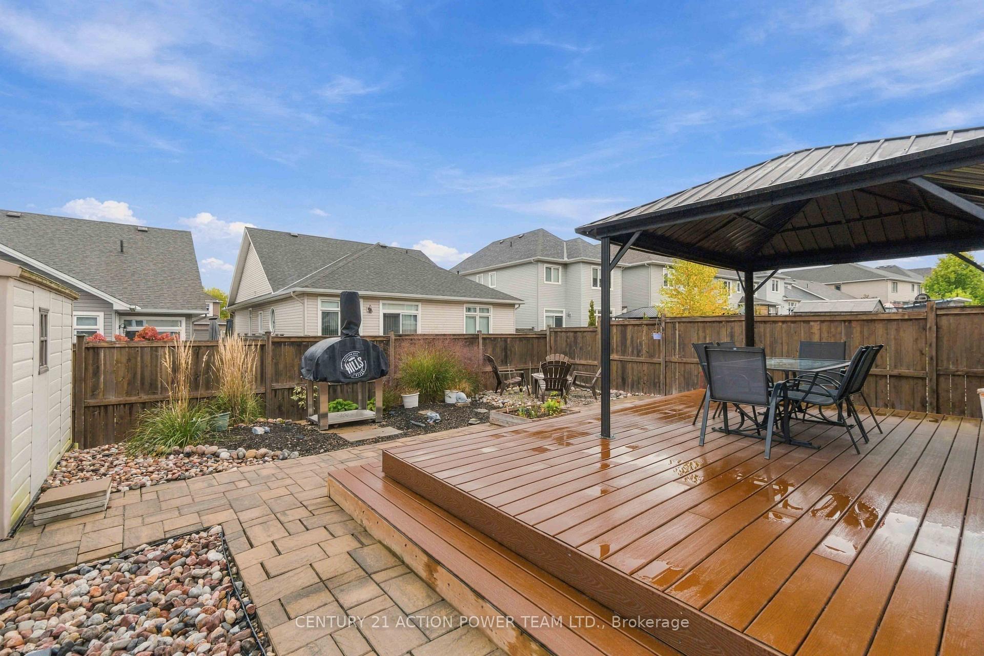 Photo 52 of 703 Mashkig Avenue E, Ottawa, Camelot — HOMEH