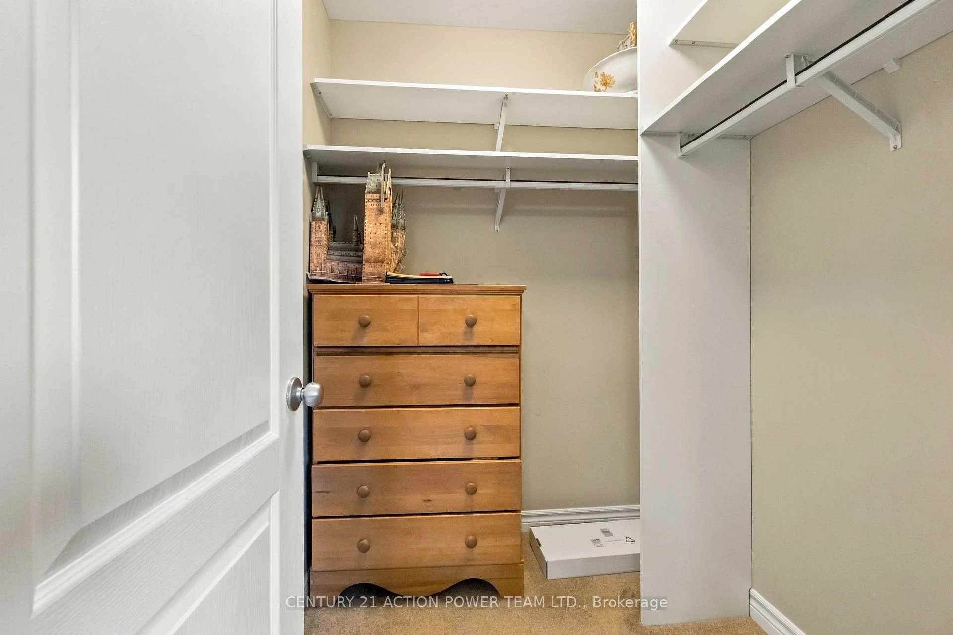 Photo 31 of 703 Mashkig Avenue E, Ottawa, Camelot — HOMEH