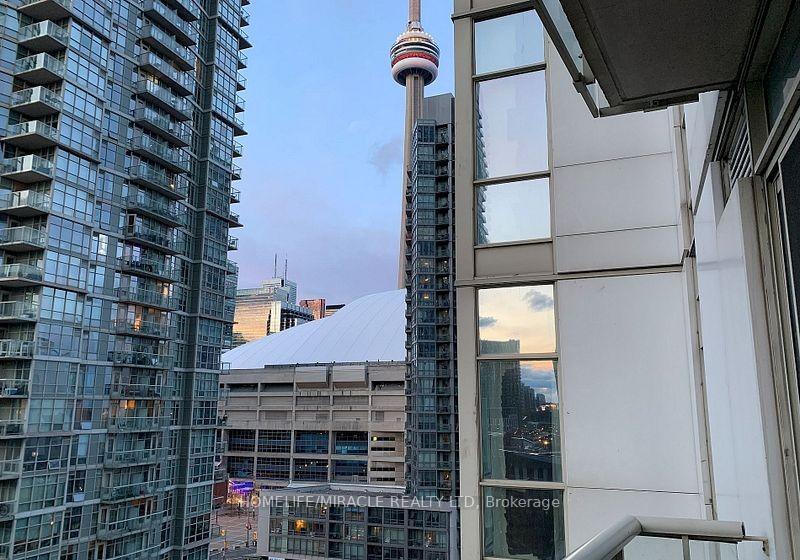 Photo of Unit 1105, 35 Mariner Terrace