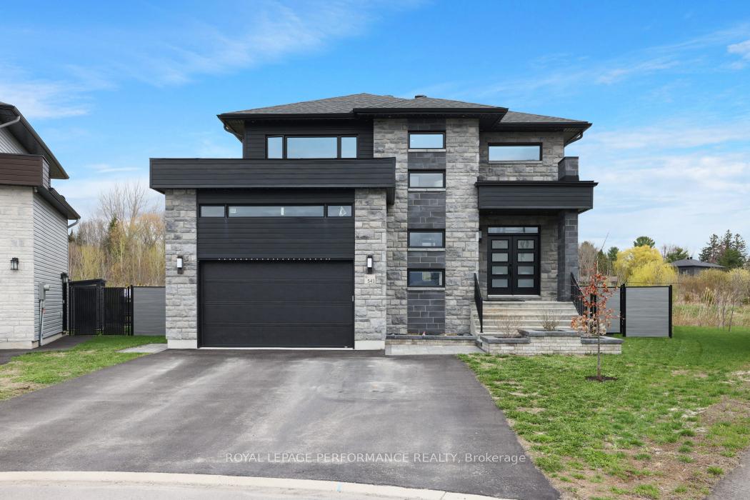 Photo of 541 Barrage Street