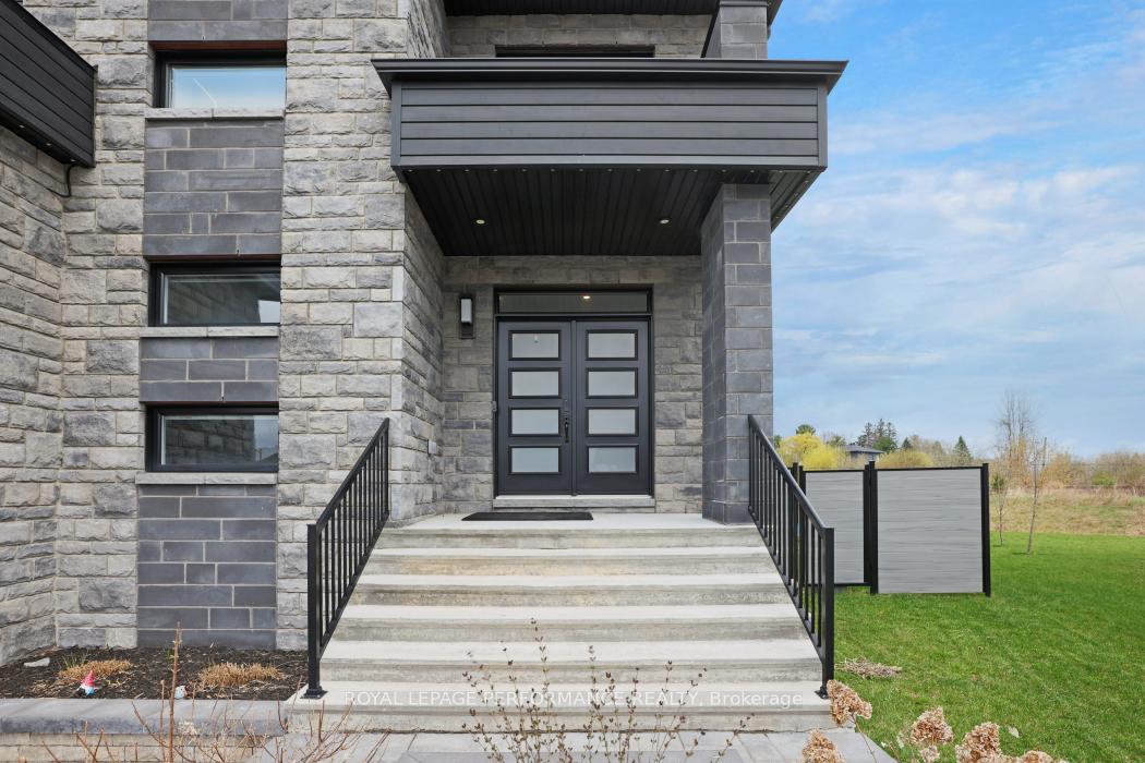 Photo 3 of 541 Barrage Street, Casselman, Casselman — HOMEH