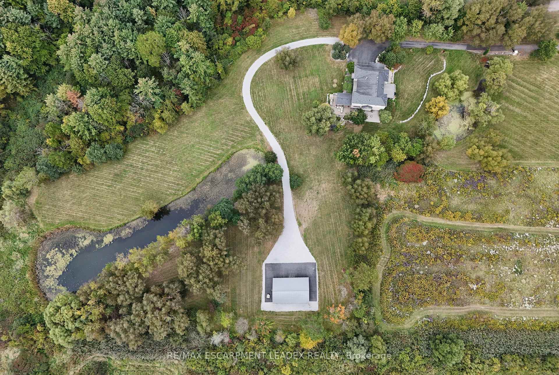 Photo of 740 Fiddlers Green Road