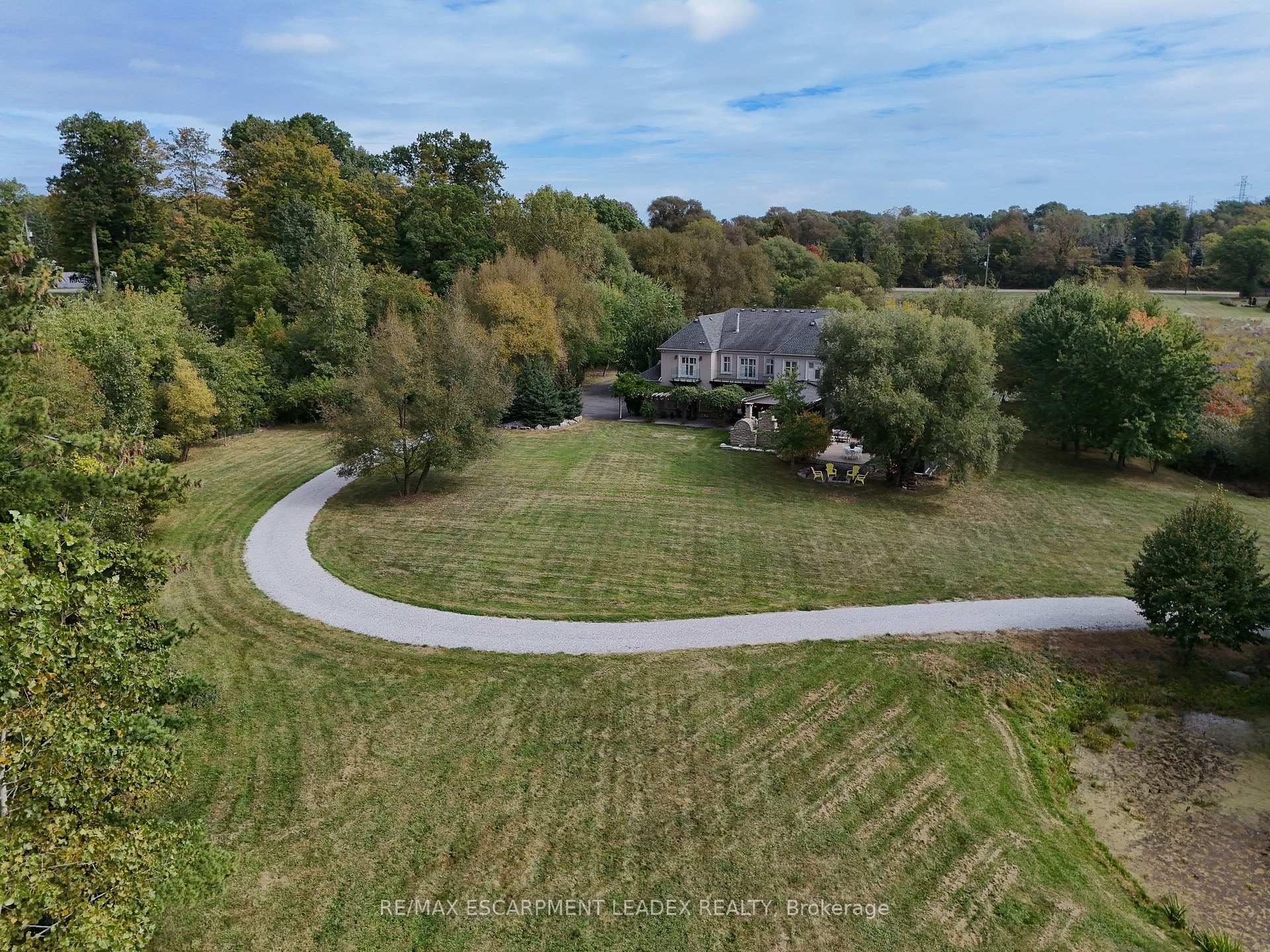 Photo 8 of 740 Fiddlers Green Road, Hamilton, Ancaster — HOMEH