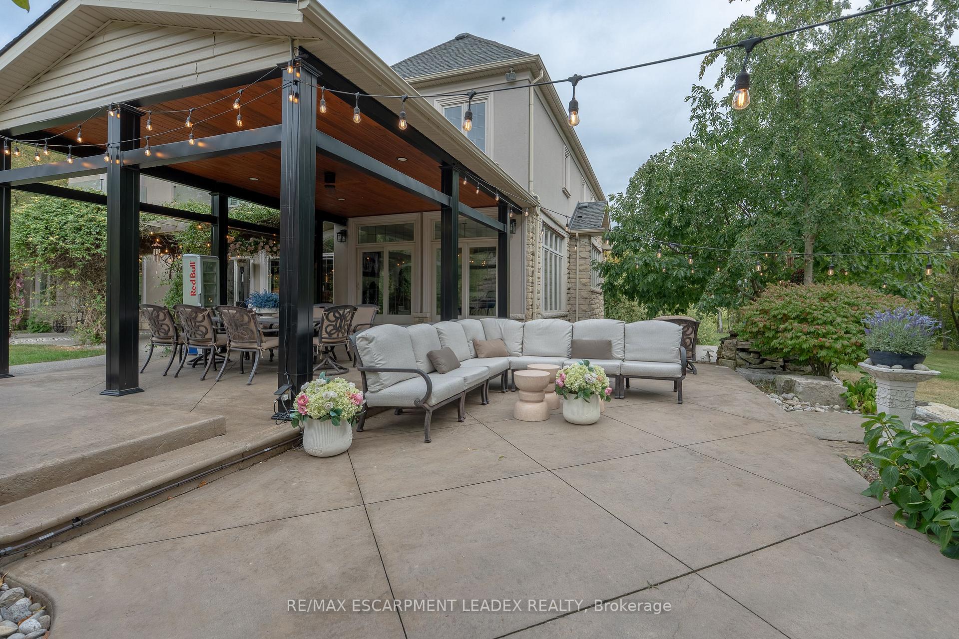 Photo 10 of 740 Fiddlers Green Road, Hamilton, Ancaster — HOMEH