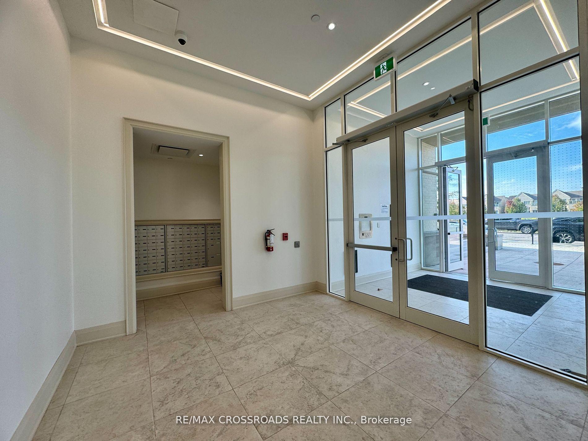 Photo 6 of Unit 239, 101 Cathedral High Street, Markham, Devil's Elbow — HOMEH