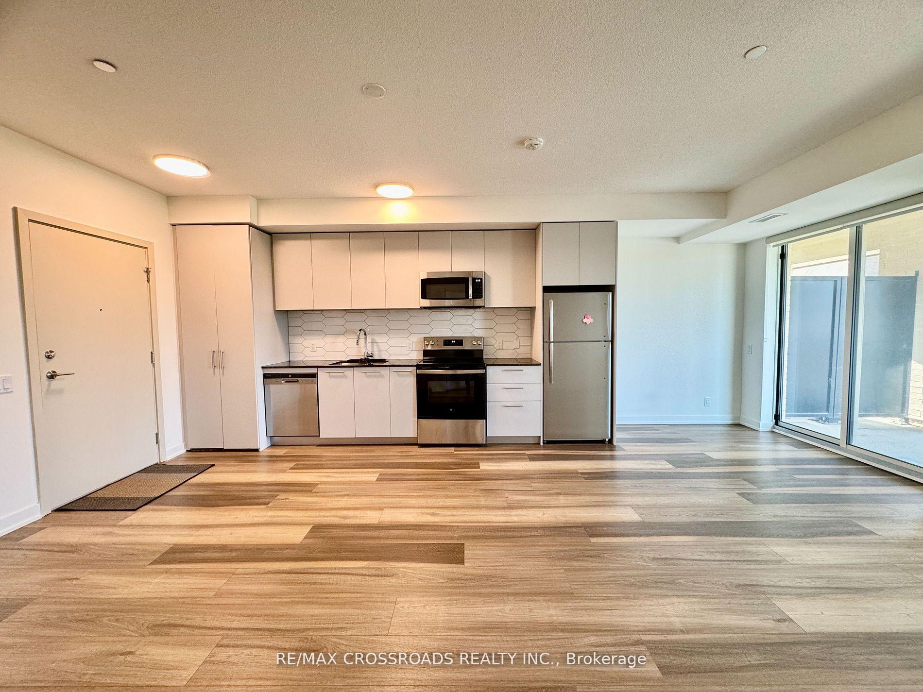 Photo 8 of Unit 239, 101 Cathedral High Street, Markham, Devil's Elbow — HOMEH