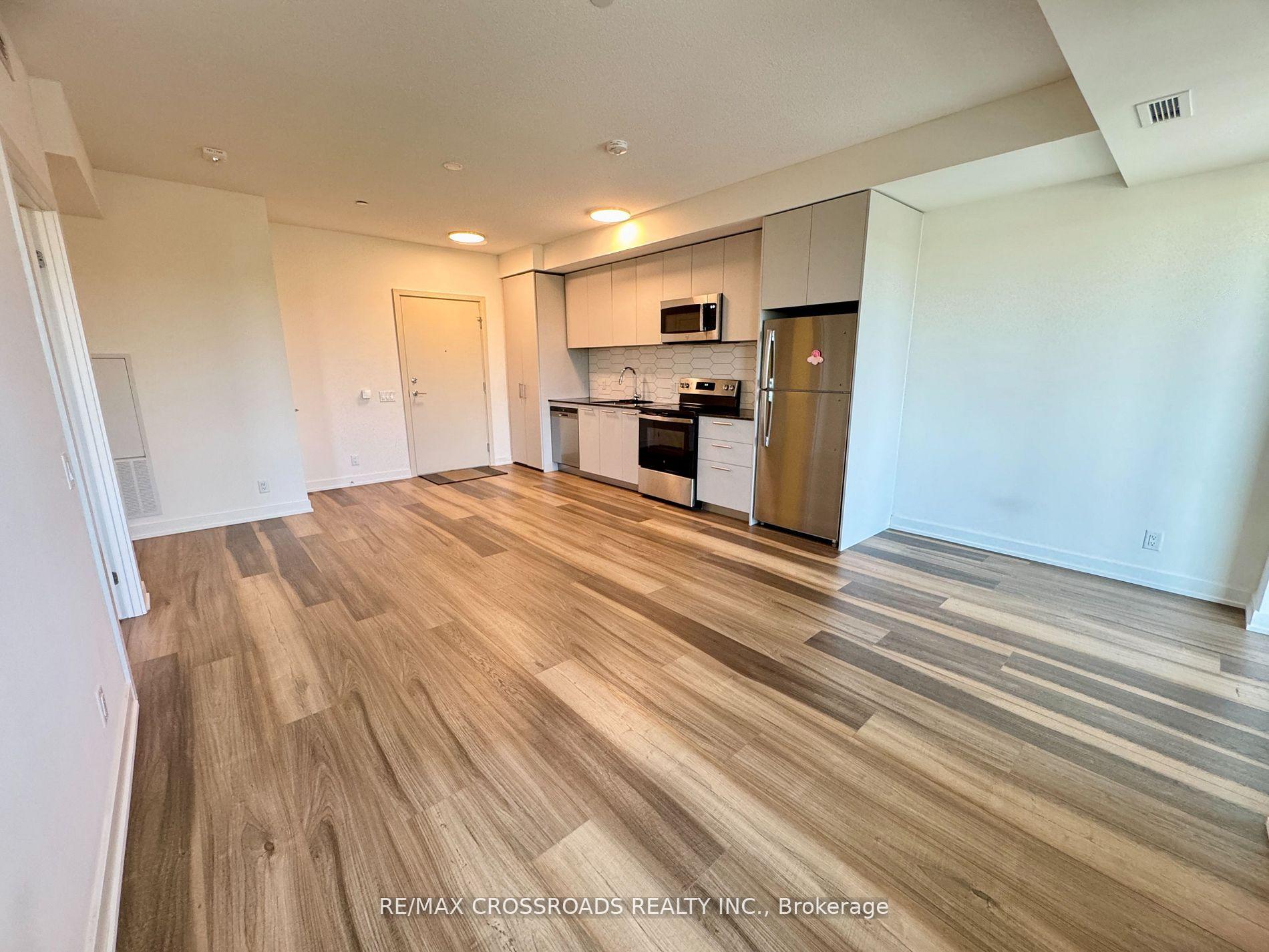 Photo 9 of Unit 239, 101 Cathedral High Street, Markham, Devil's Elbow — HOMEH