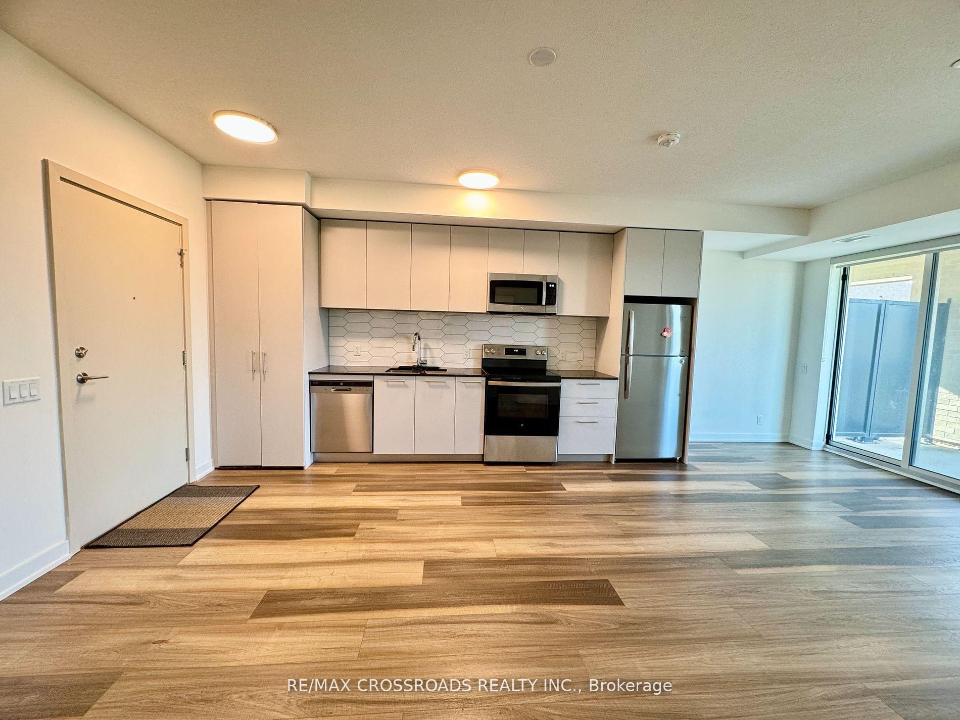 Photo 14 of Unit 239, 101 Cathedral High Street, Markham, Devil's Elbow — HOMEH