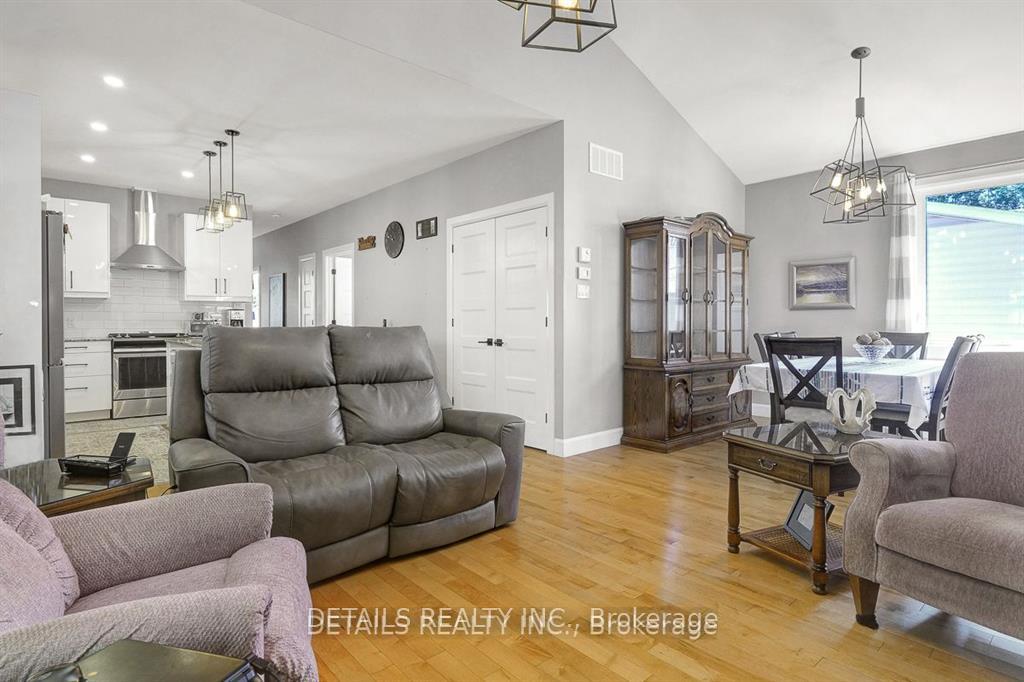 Photo 9 of Unit A - Upper Unit, 2565A Page Road, Ottawa, Chapel Hill South - Orleans Village — HOMEH