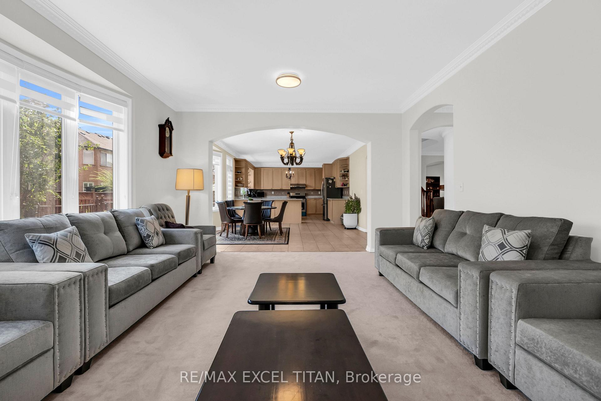 Photo 12 of 7 Braydon Boulevard, Brampton, Vales of Castlemore — HOMEH