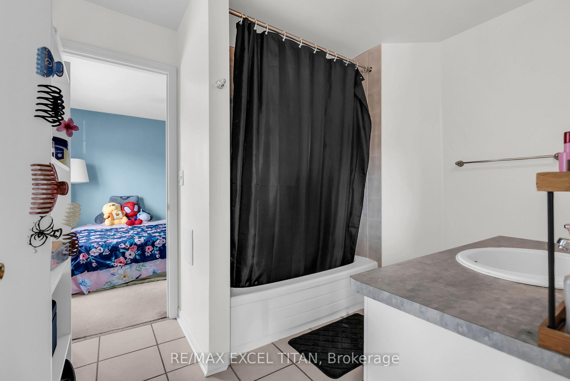 Photo 35 of 7 Braydon Boulevard, Brampton, Vales of Castlemore — HOMEH