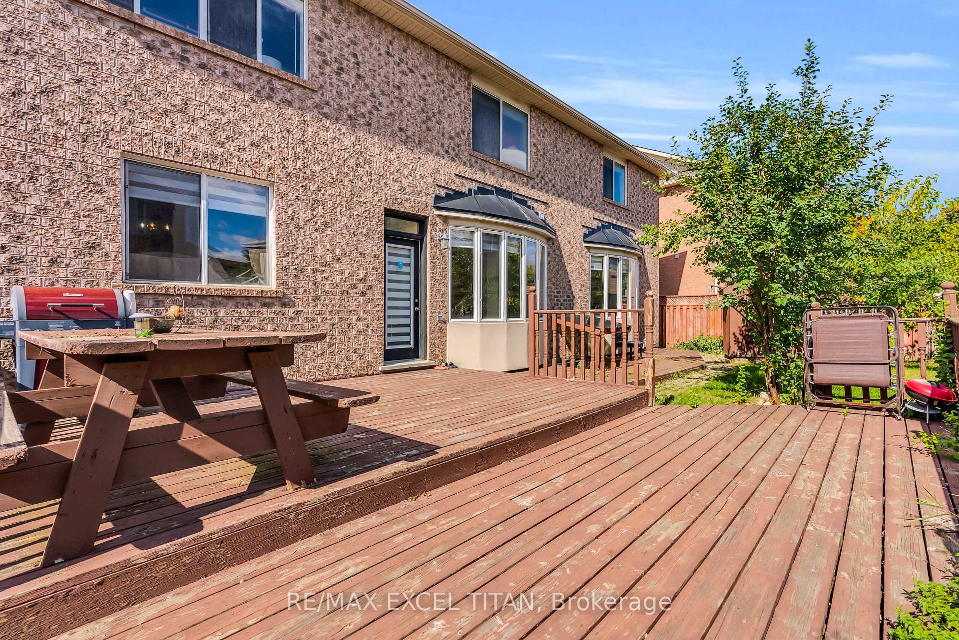 Photo 48 of 7 Braydon Boulevard, Brampton, Vales of Castlemore — HOMEH
