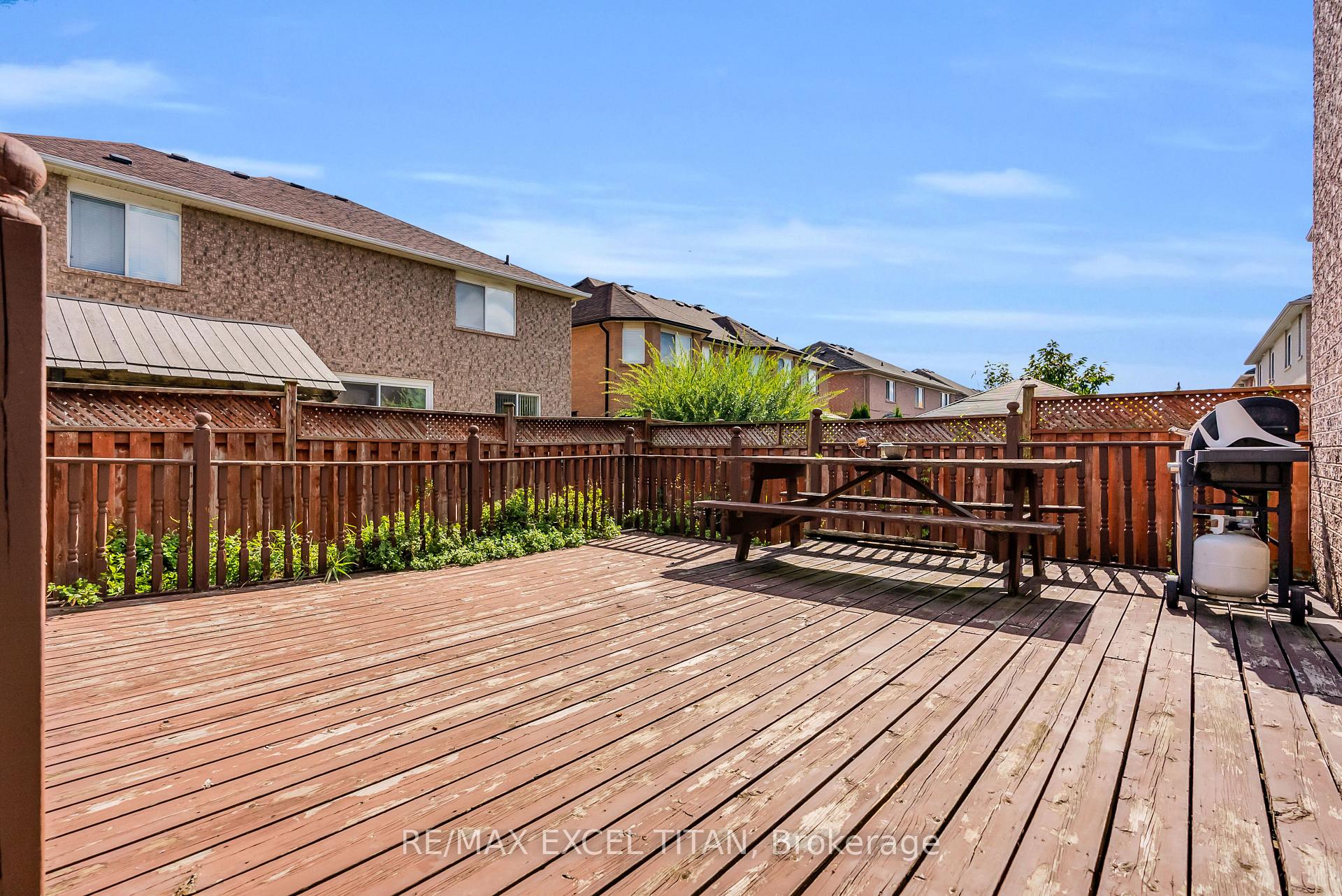 Photo 50 of 7 Braydon Boulevard, Brampton, Vales of Castlemore — HOMEH