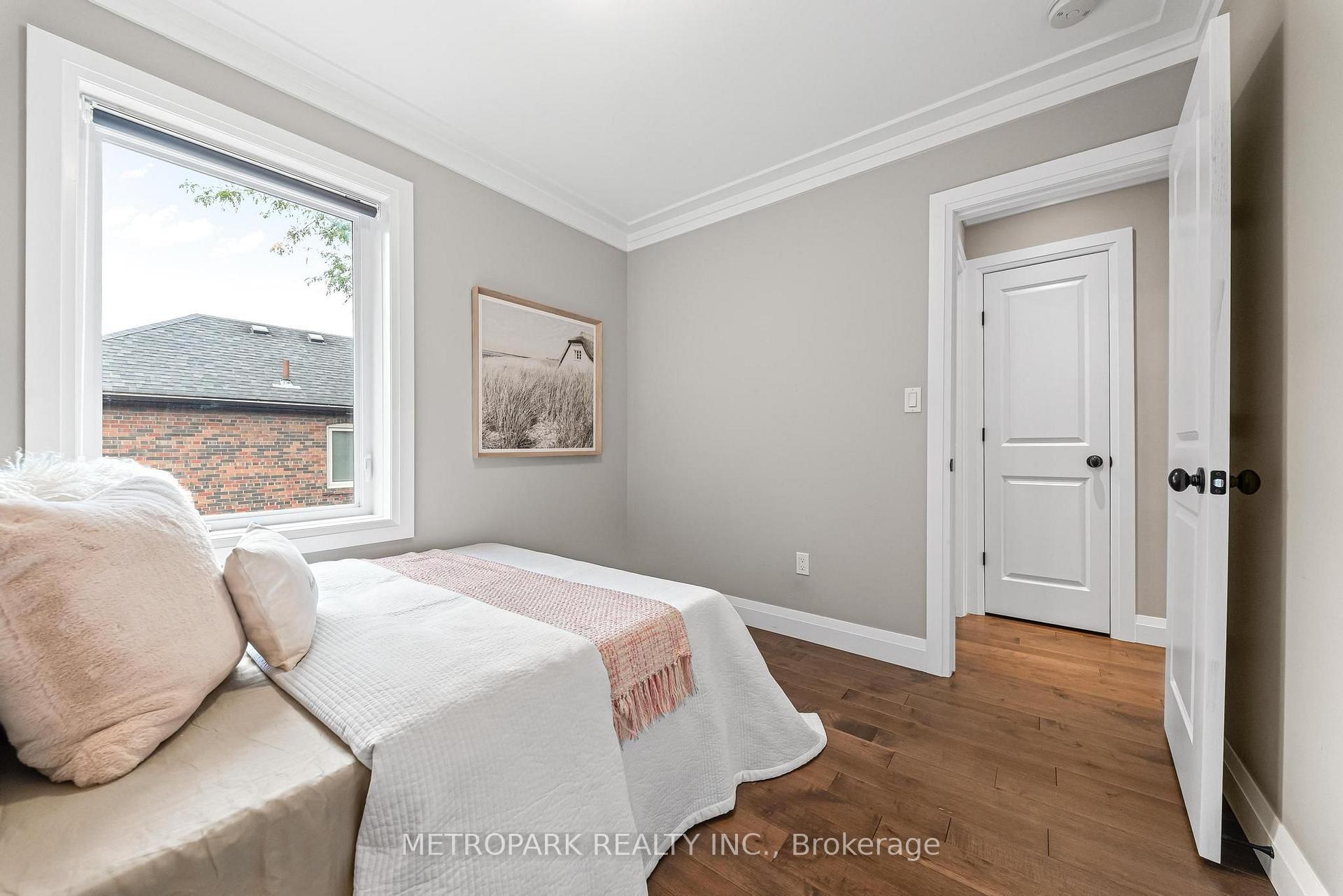 Photo 23 of 29 Kappele Avenue, Toronto, Lawrence Park North — HOMEH