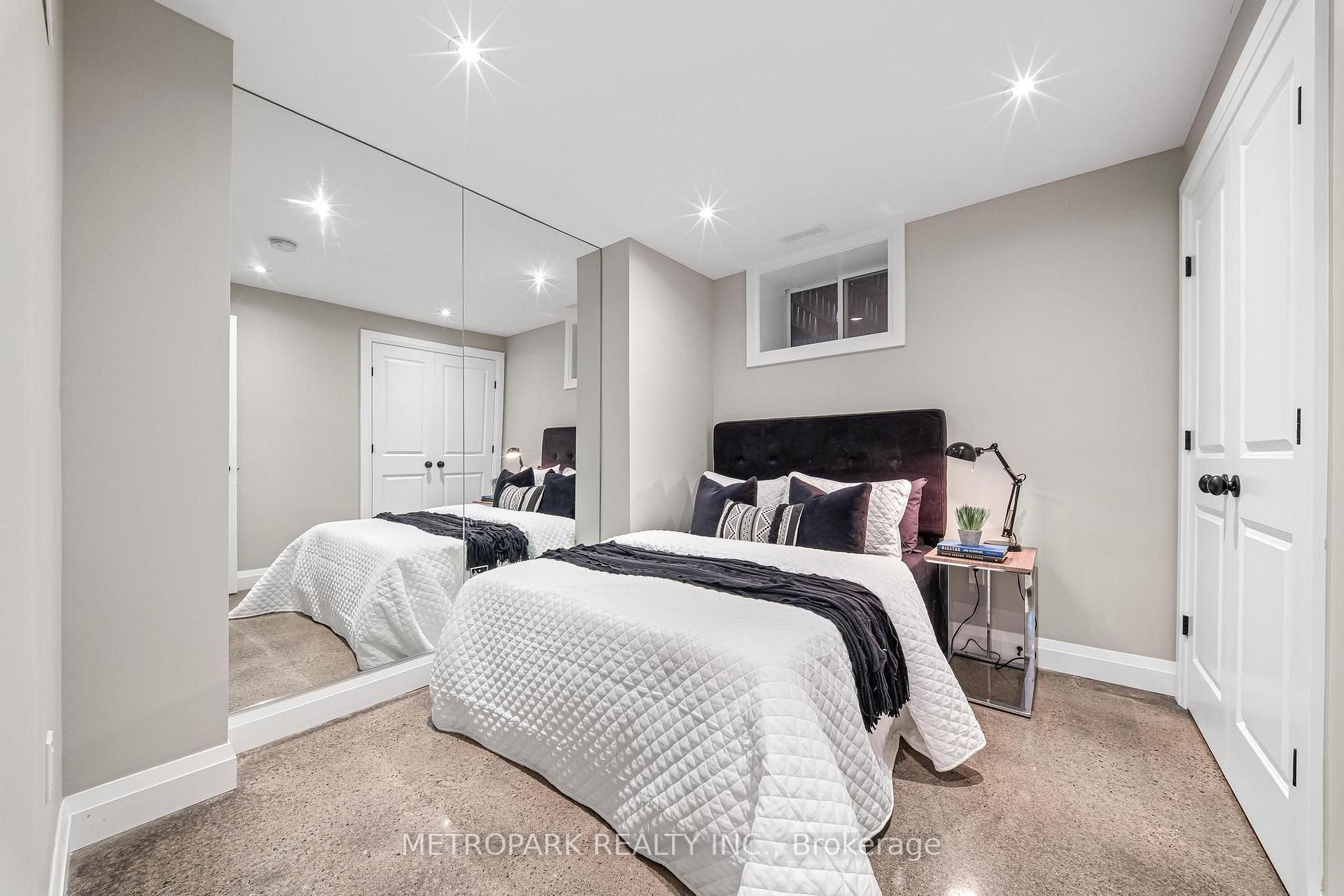 Photo 27 of 29 Kappele Avenue, Toronto, Lawrence Park North — HOMEH