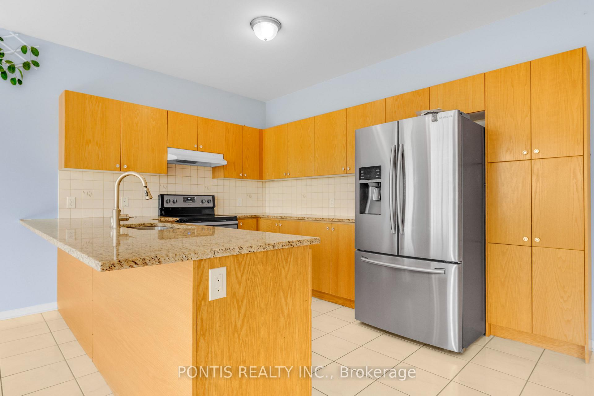 Photo 13 of 14 Arrowstone Court, Brampton, Sandringham-Wellington — HOMEH