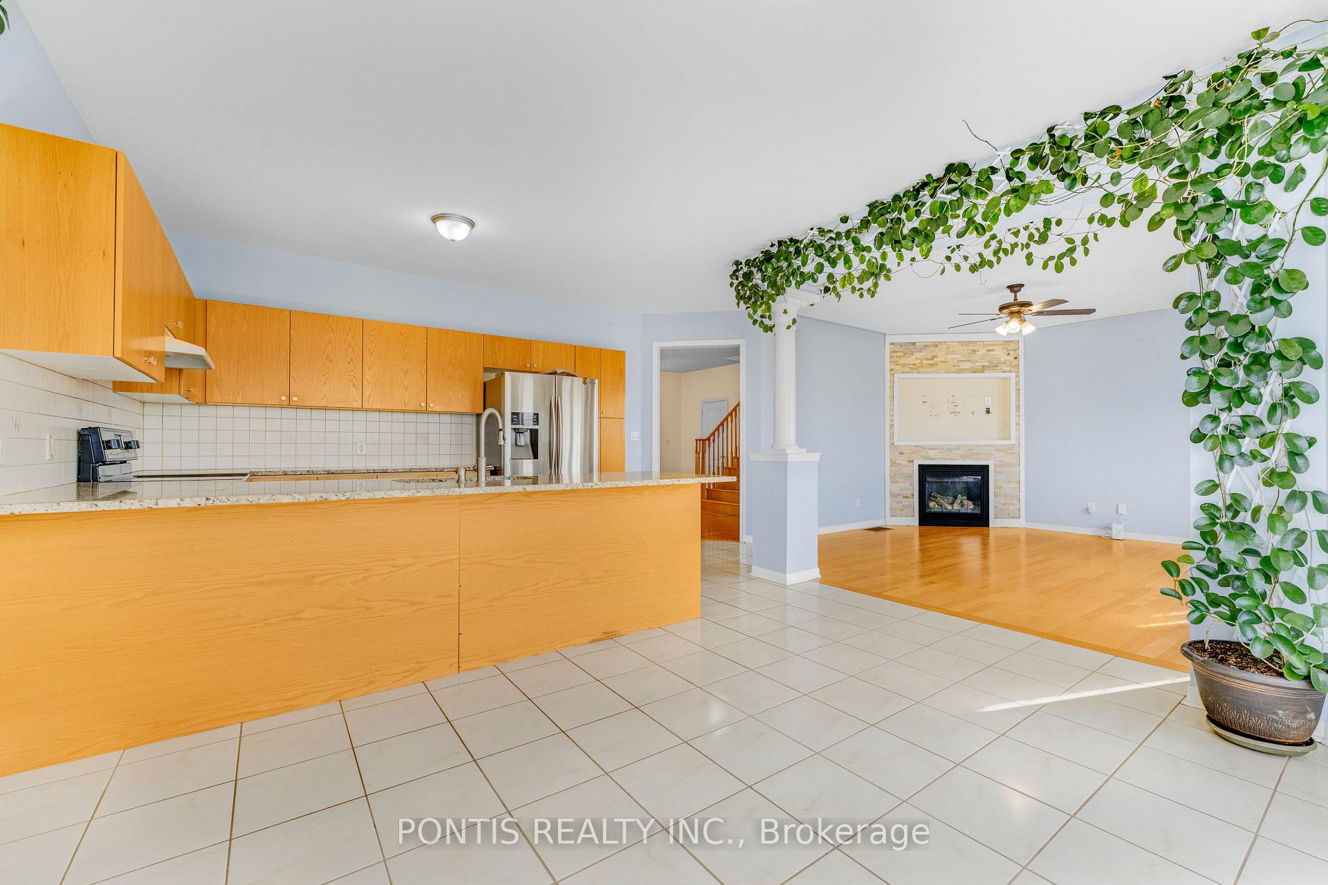 Photo 17 of 14 Arrowstone Court, Brampton, Sandringham-Wellington — HOMEH