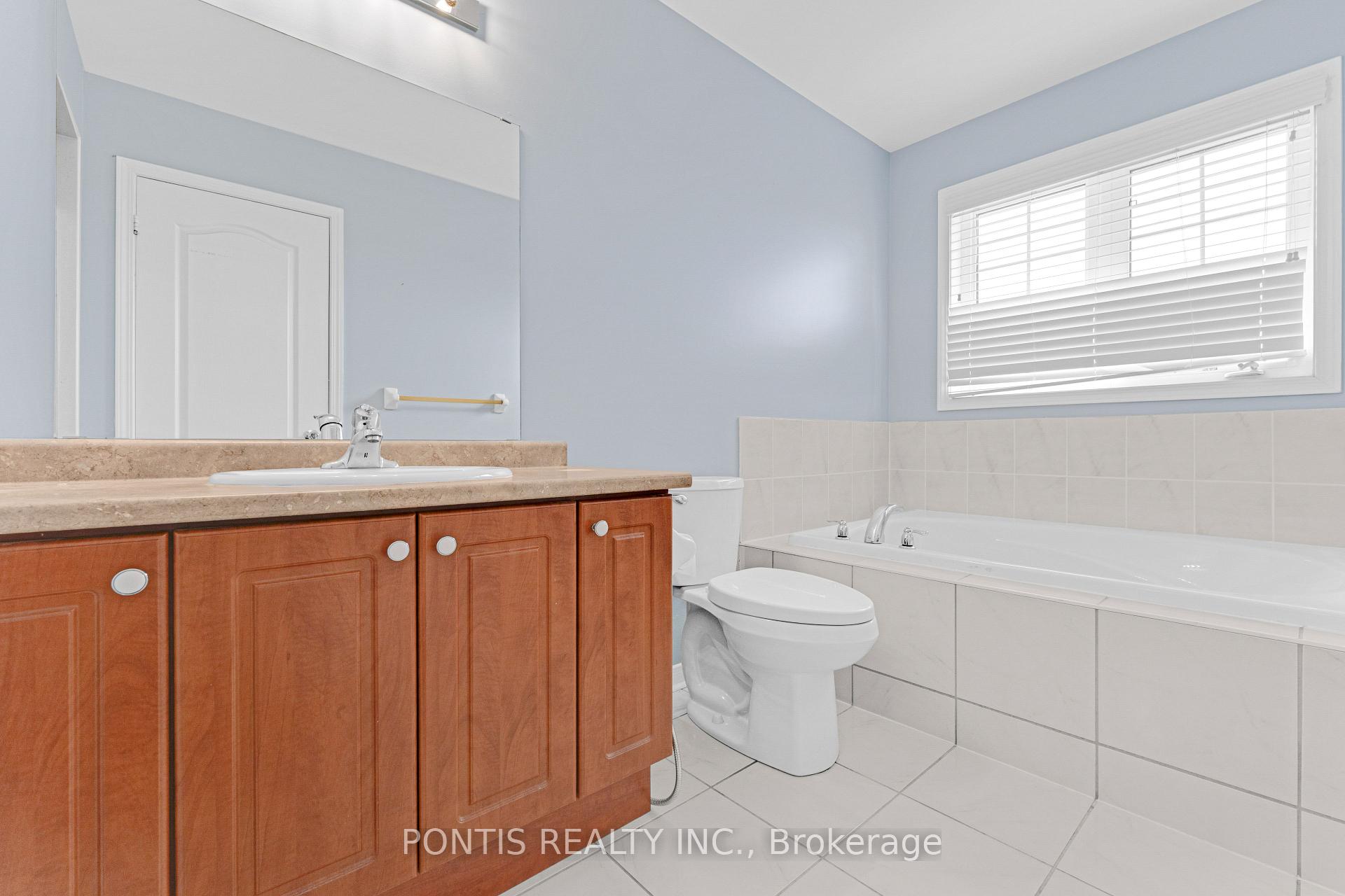 Photo 30 of 14 Arrowstone Court, Brampton, Sandringham-Wellington — HOMEH