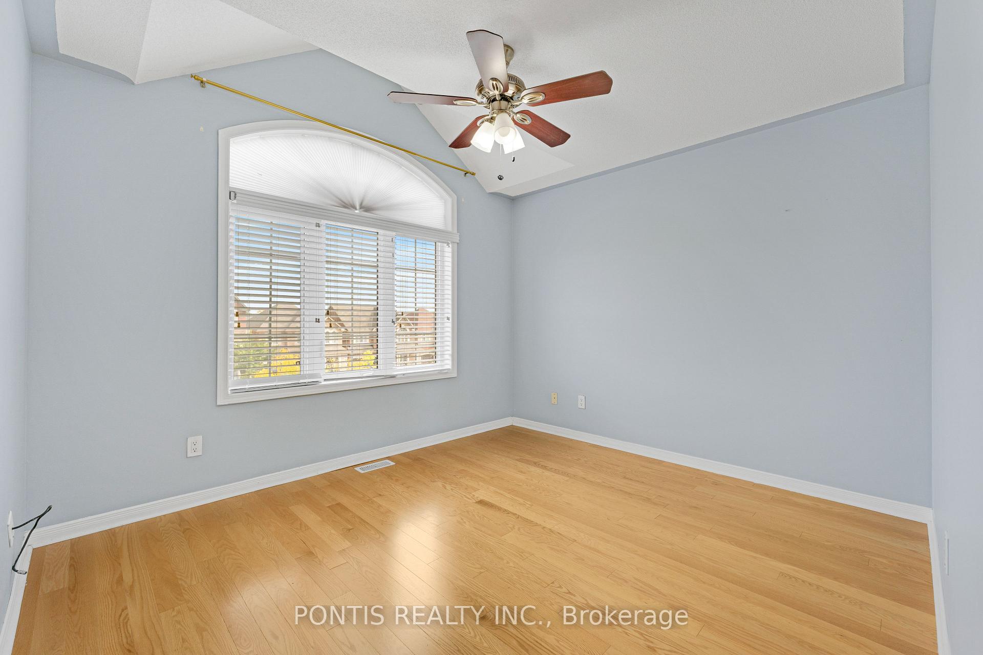 Photo 32 of 14 Arrowstone Court, Brampton, Sandringham-Wellington — HOMEH