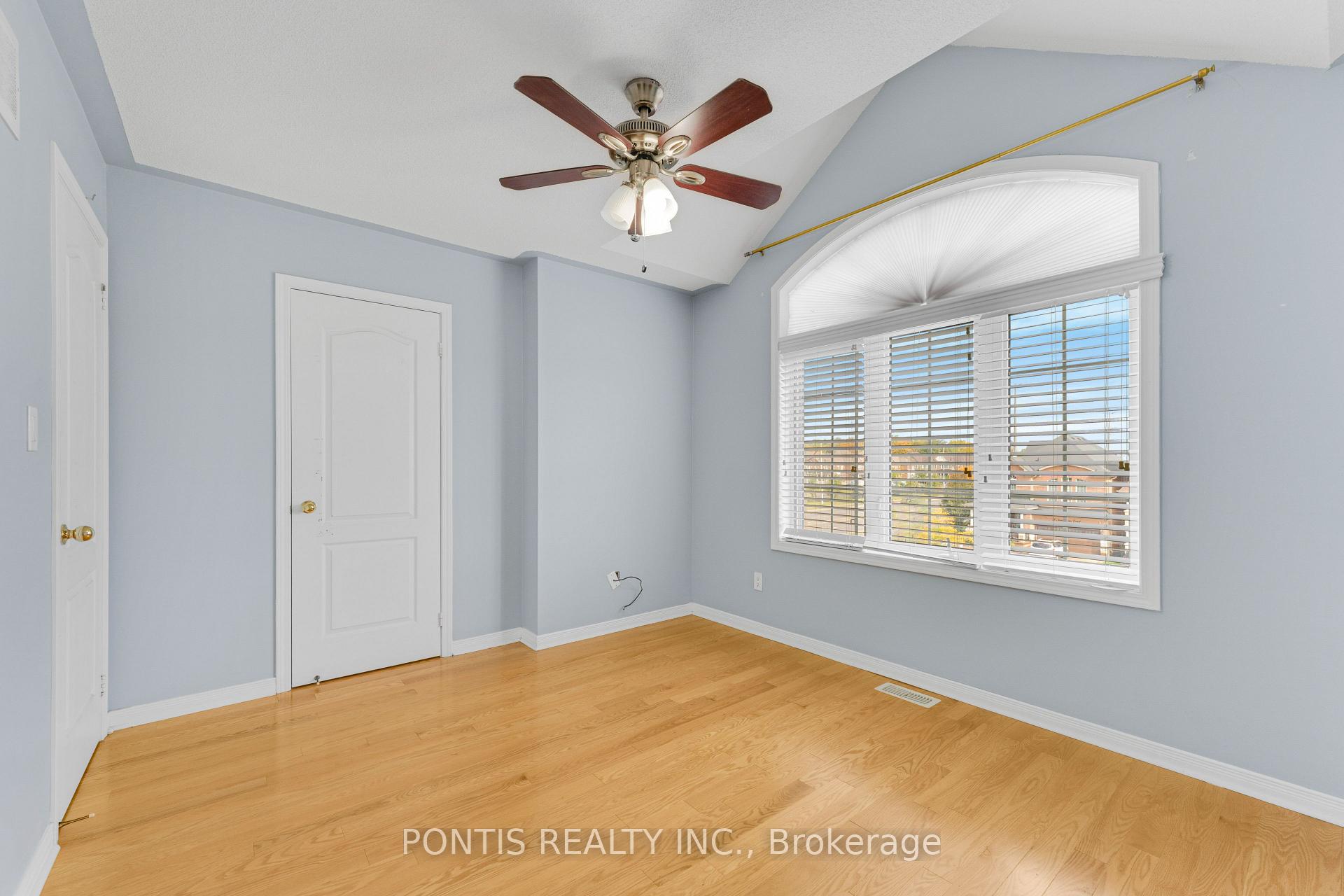 Photo 33 of 14 Arrowstone Court, Brampton, Sandringham-Wellington — HOMEH