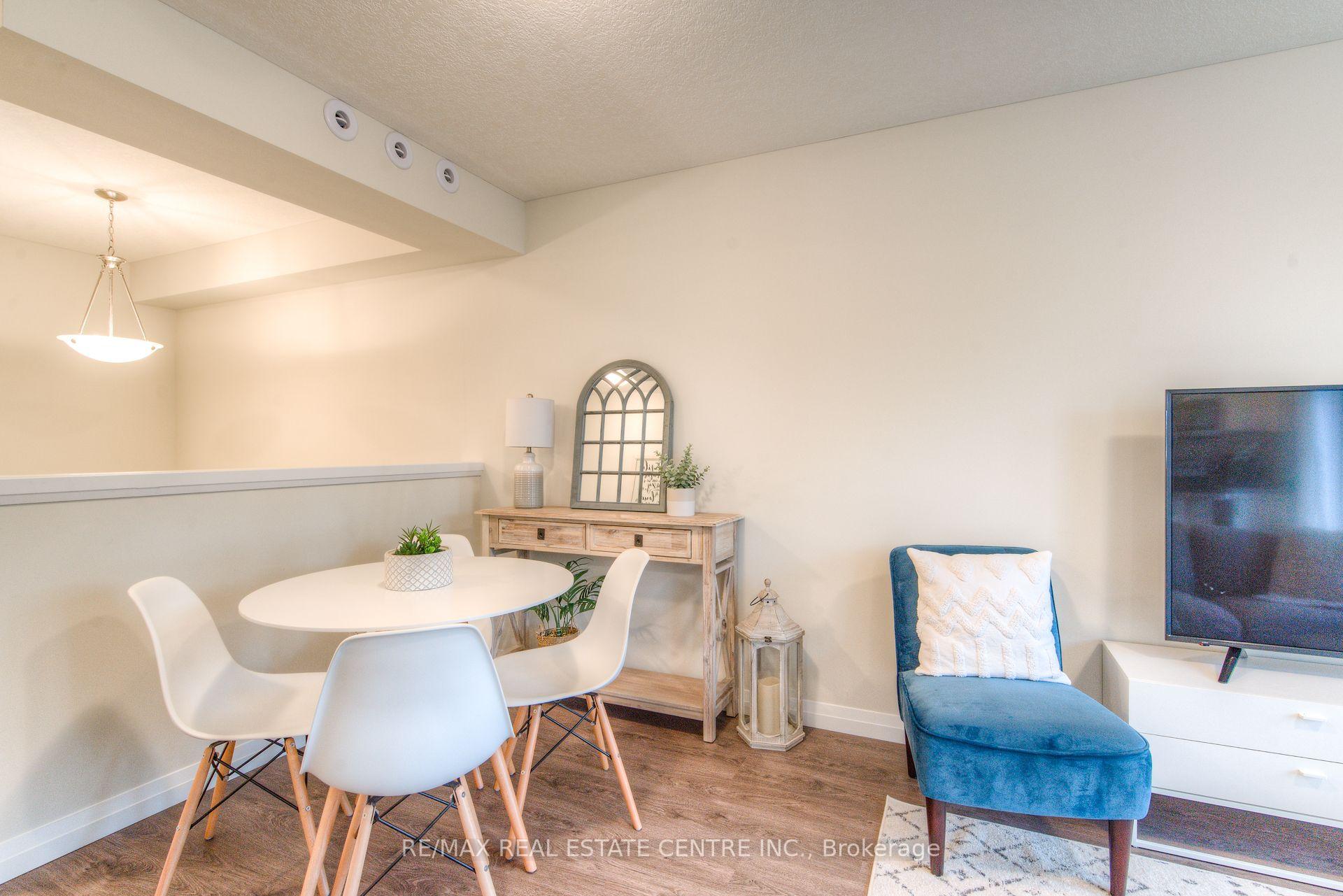 Photo 10 of Unit C4, 24 Morrison Road, Kitchener, Centreville Chicopee — HOMEH