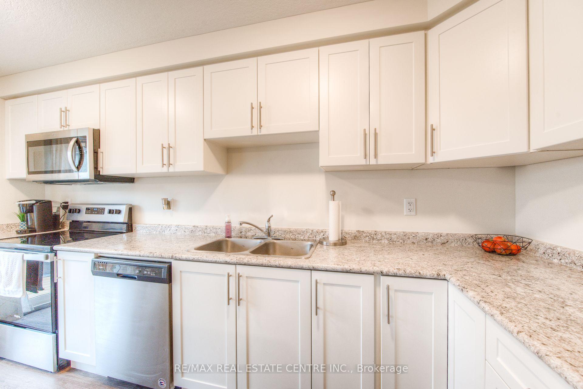 Photo 16 of Unit C4, 24 Morrison Road, Kitchener, Centreville Chicopee — HOMEH