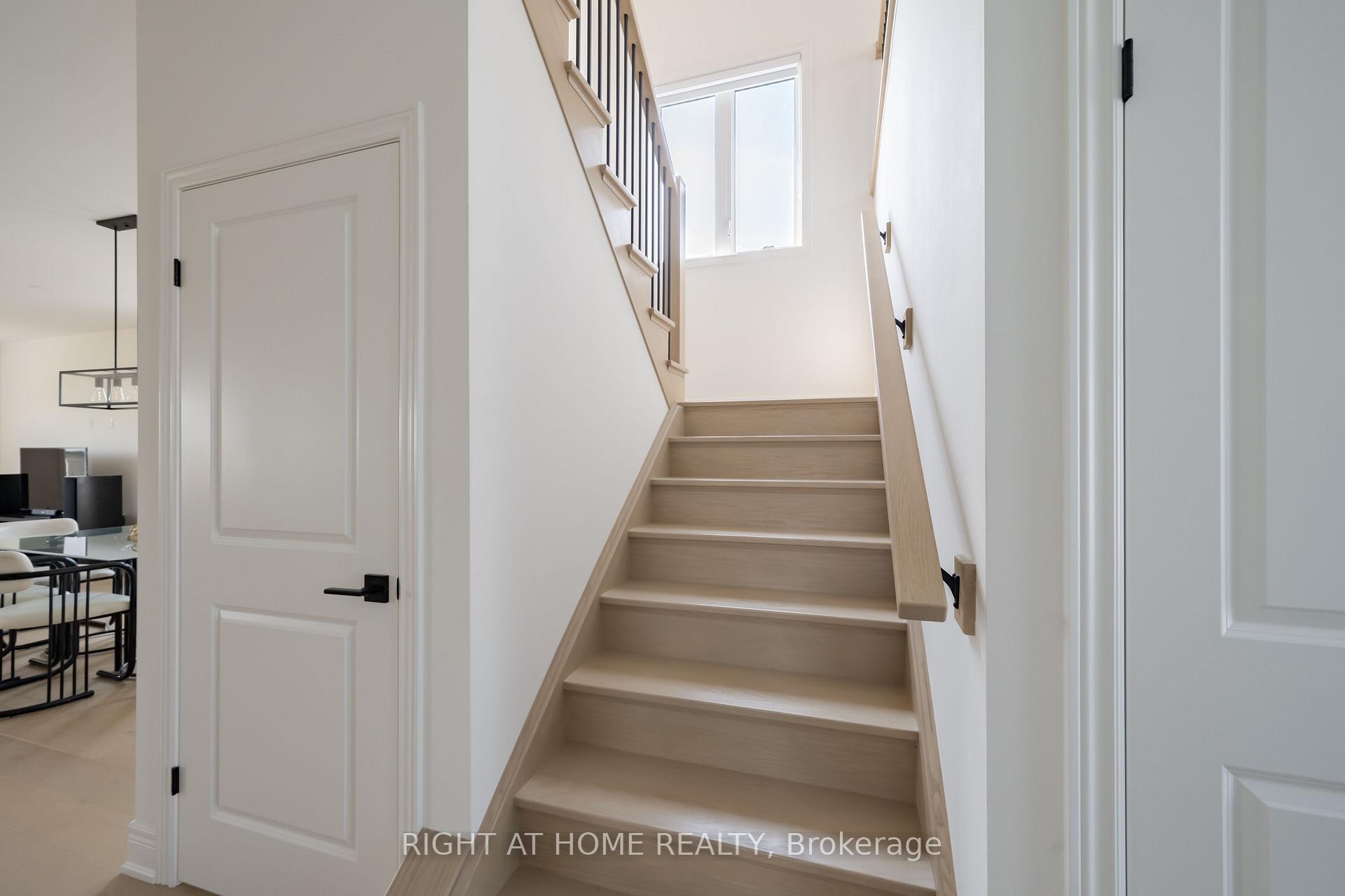 Photo 28 of 34 Hampshire Place, Hamilton, Stoney Creek Mountain — HOMEH