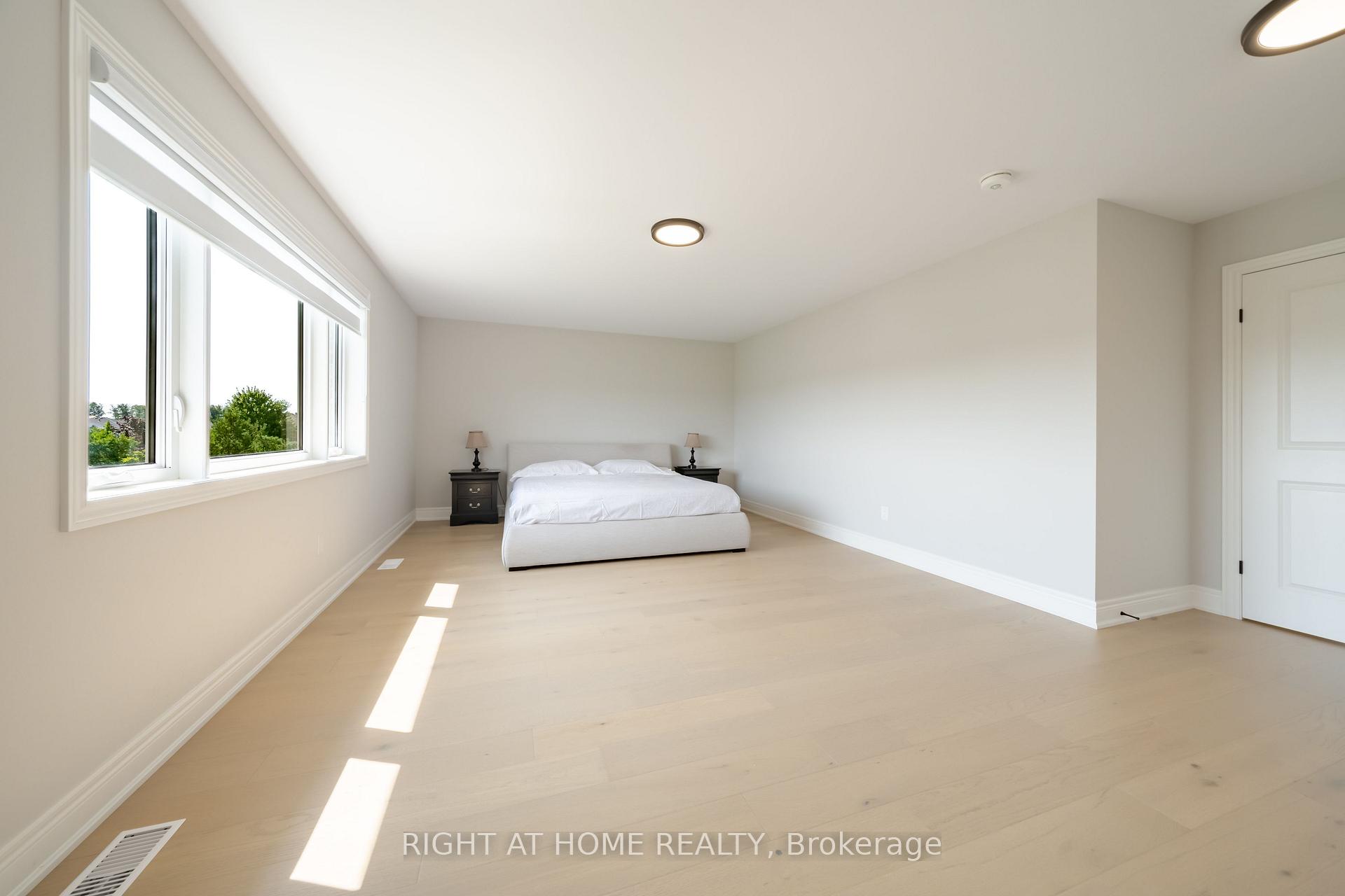 Photo 32 of 34 Hampshire Place, Hamilton, Stoney Creek Mountain — HOMEH