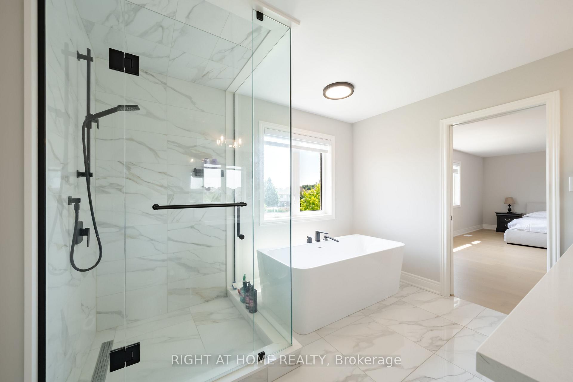 Photo 37 of 34 Hampshire Place, Hamilton, Stoney Creek Mountain — HOMEH