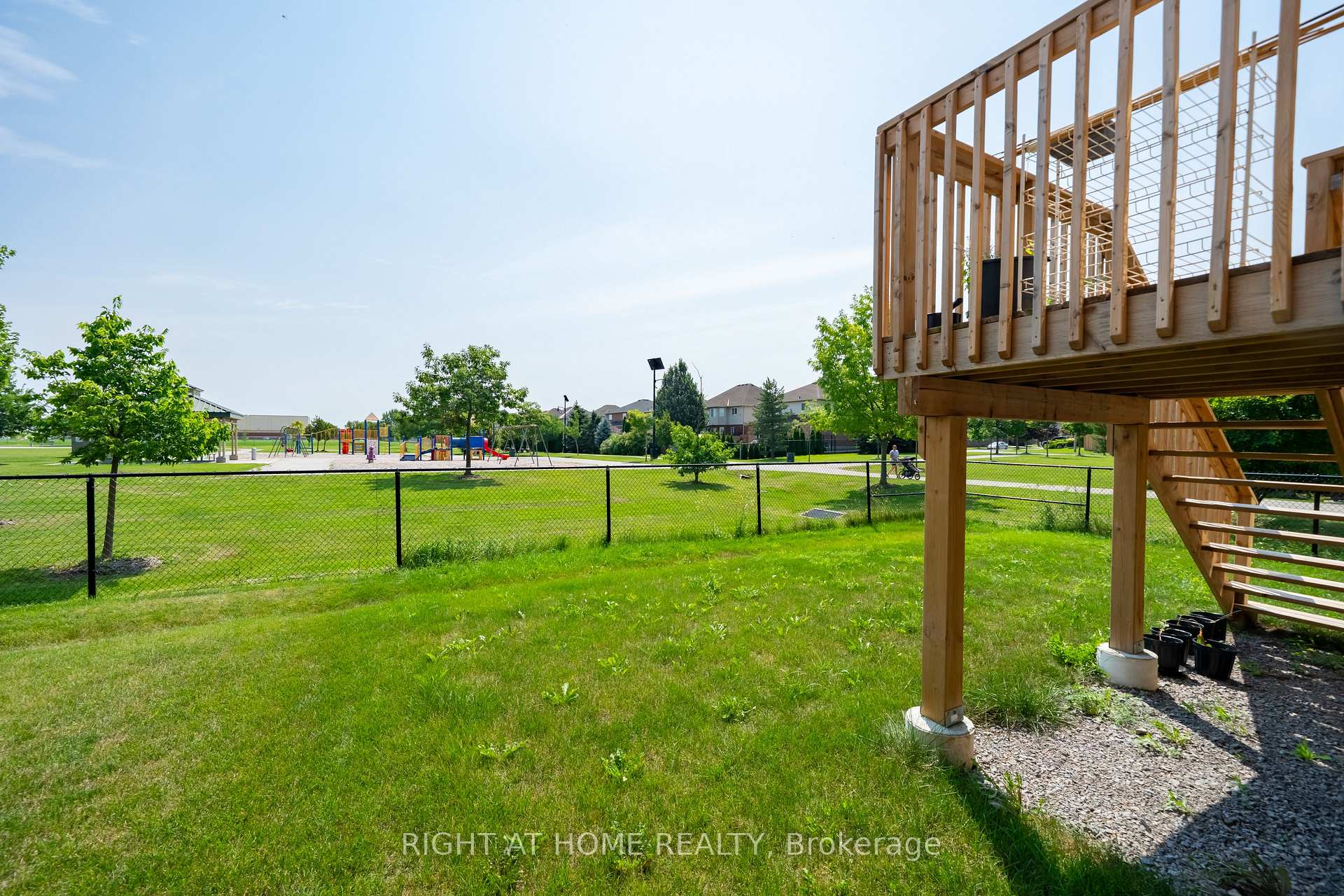 Photo 47 of 34 Hampshire Place, Hamilton, Stoney Creek Mountain — HOMEH