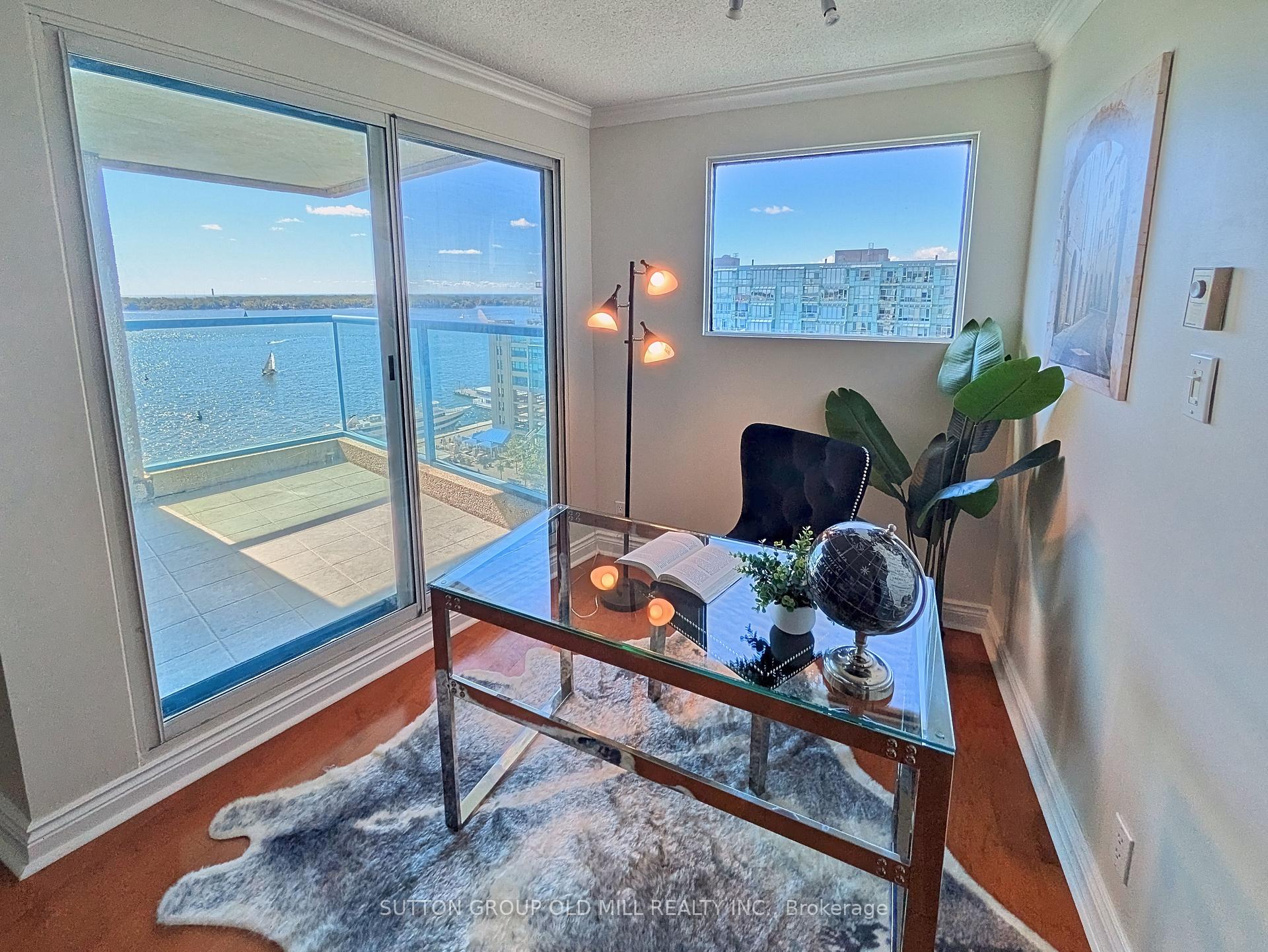 Photo 3 of Unit 1512, 99 Harbour Square, Toronto, Waterfront Communities — HOMEH