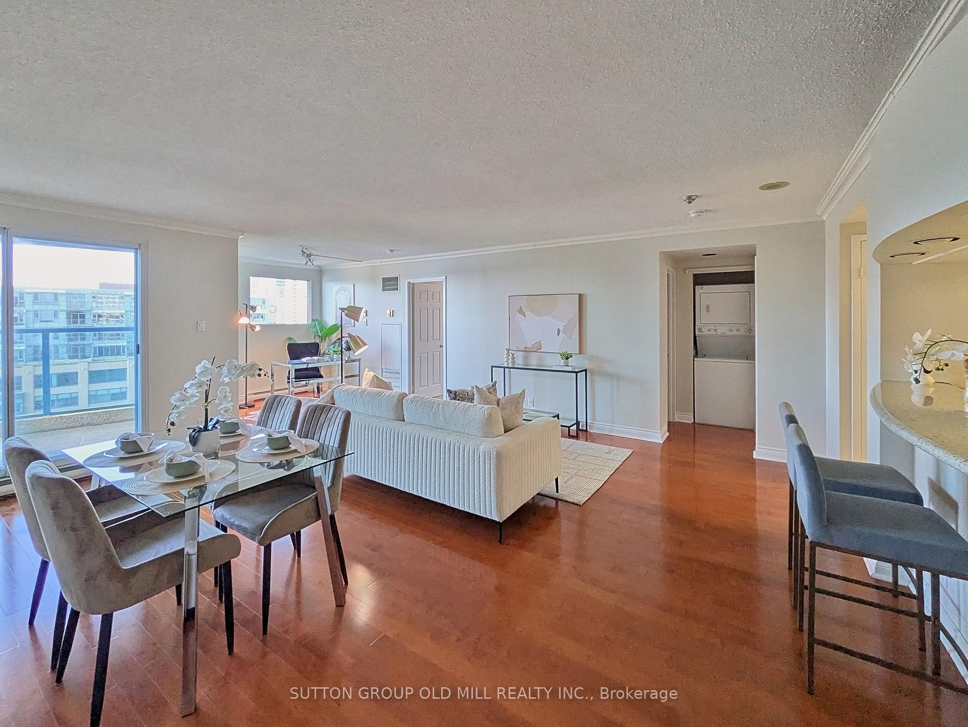 Photo 5 of Unit 1512, 99 Harbour Square, Toronto, Waterfront Communities — HOMEH