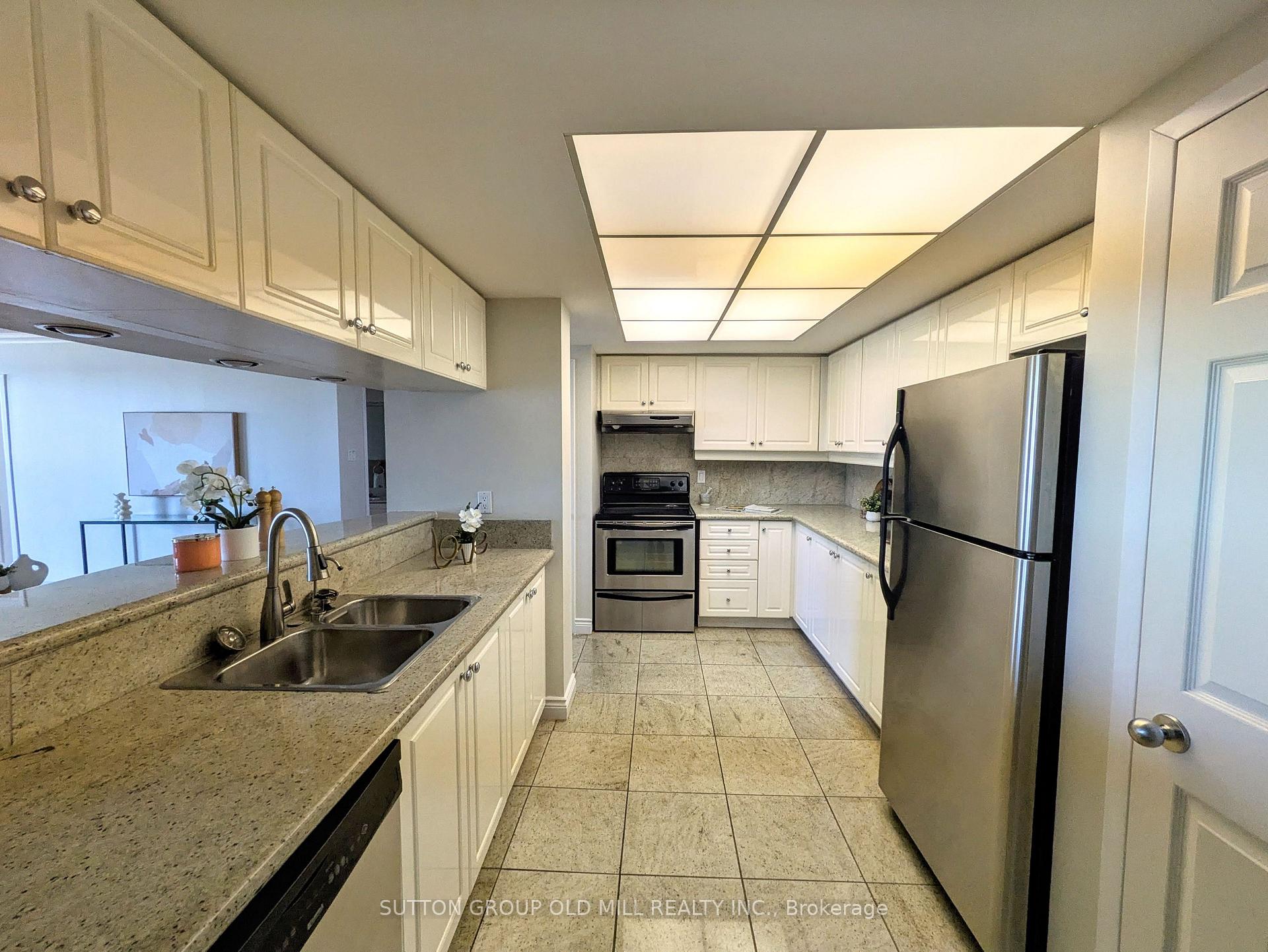 Photo 7 of Unit 1512, 99 Harbour Square, Toronto, Waterfront Communities — HOMEH