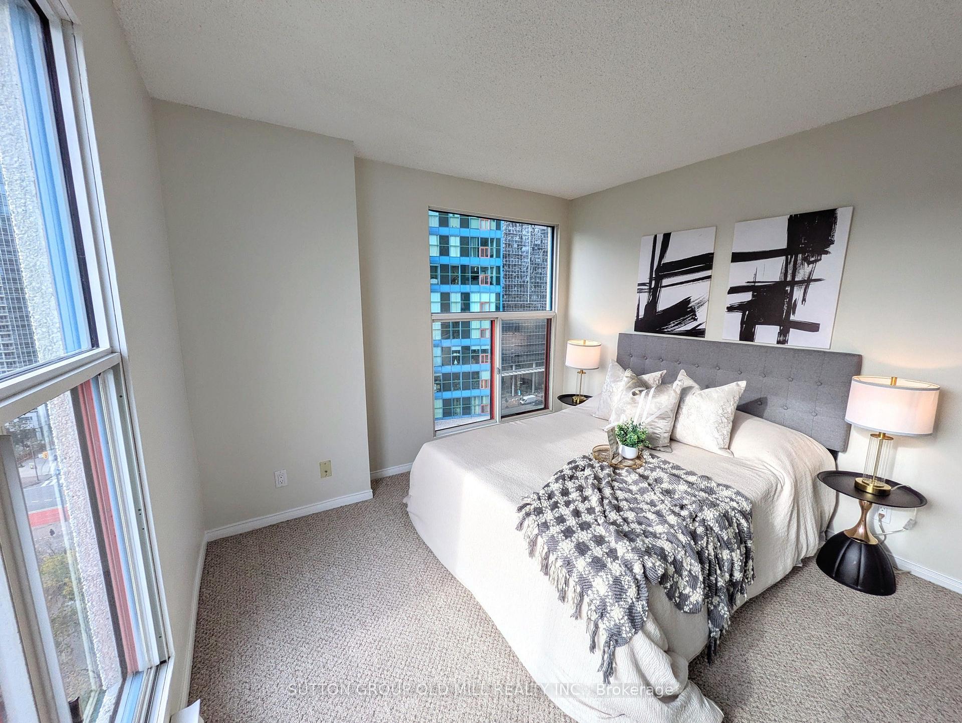 Photo 11 of Unit 1512, 99 Harbour Square, Toronto, Waterfront Communities — HOMEH