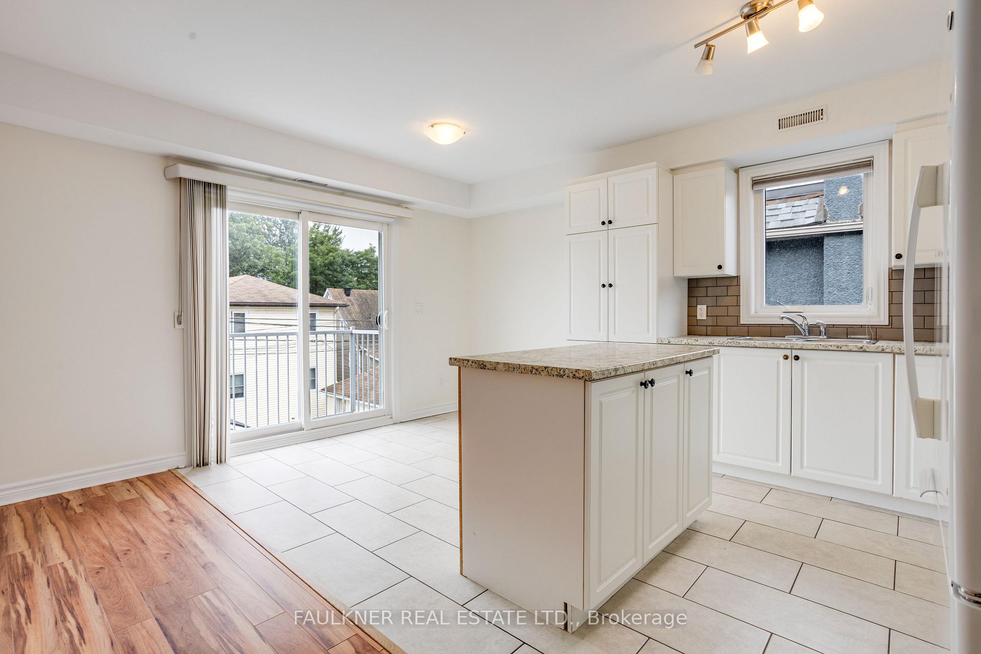 Photo 13 of 216 Carillon Street, Ottawa, Vanier — HOMEH