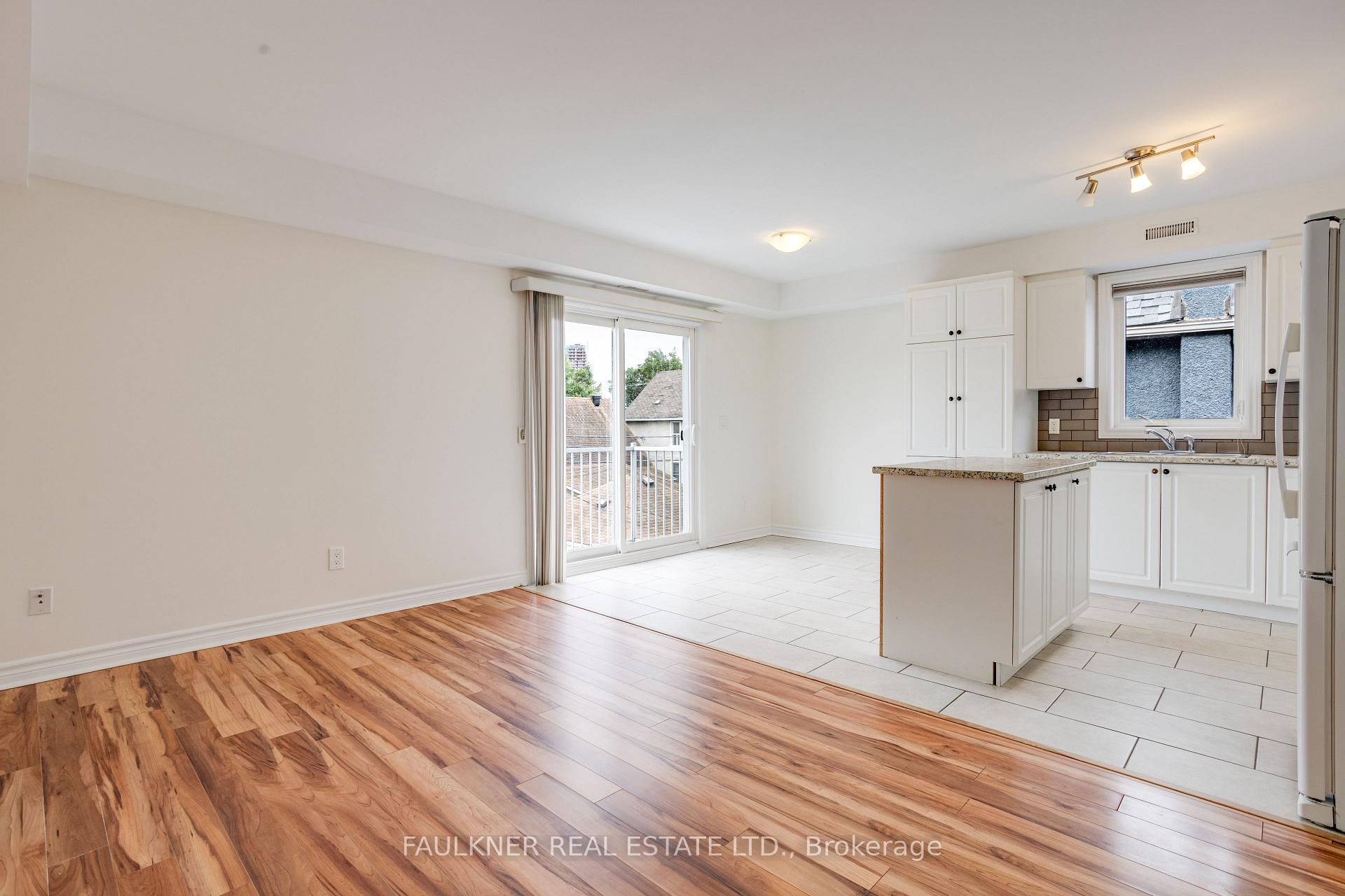 Photo 14 of 216 Carillon Street, Ottawa, Vanier — HOMEH