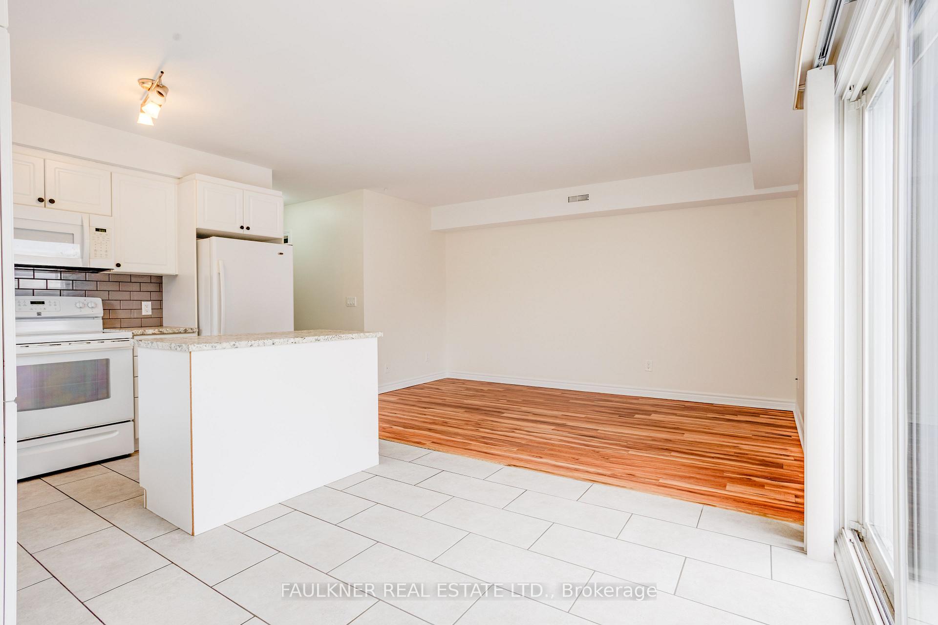 Photo 16 of 216 Carillon Street, Ottawa, Vanier — HOMEH