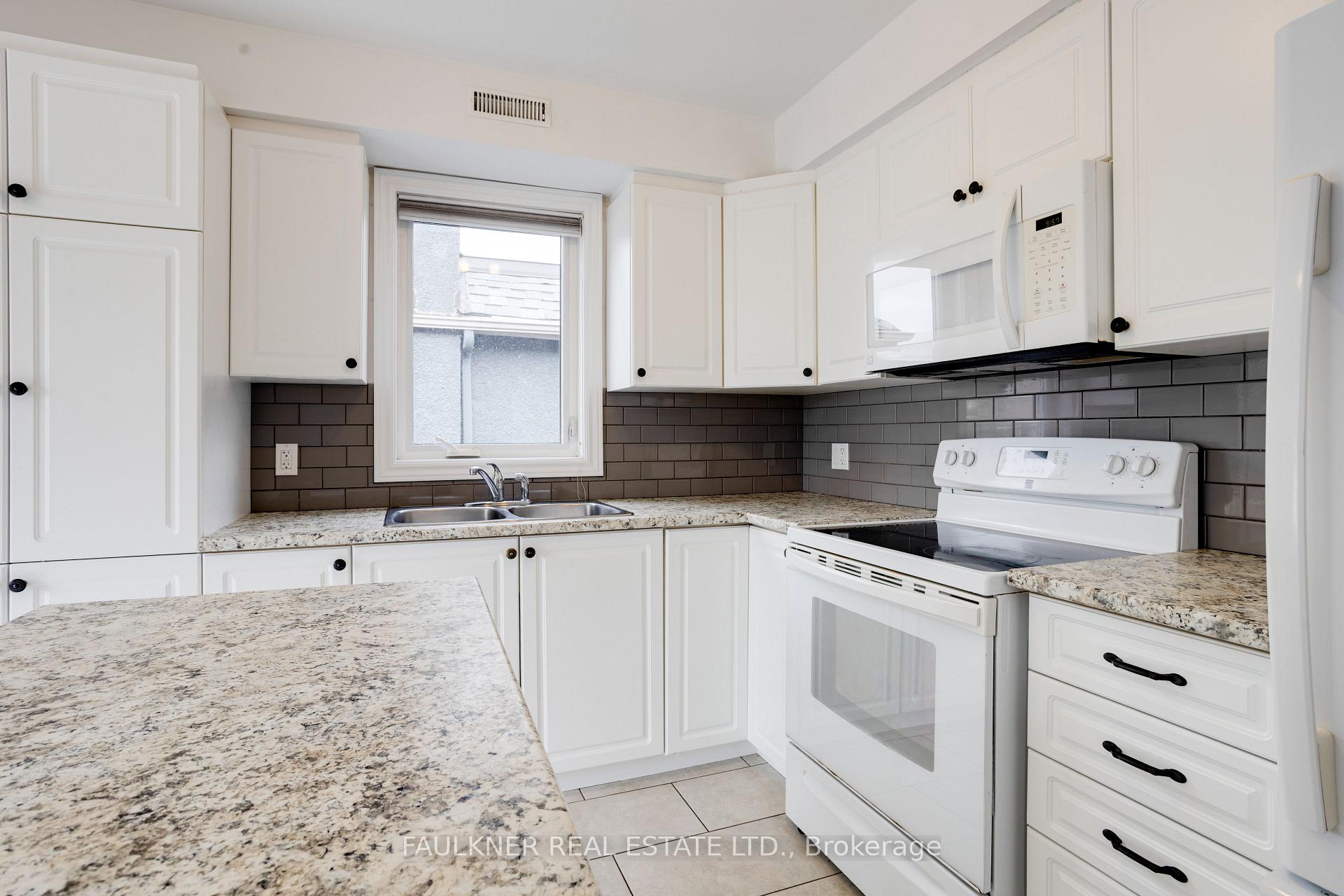 Photo 20 of 216 Carillon Street, Ottawa, Vanier — HOMEH