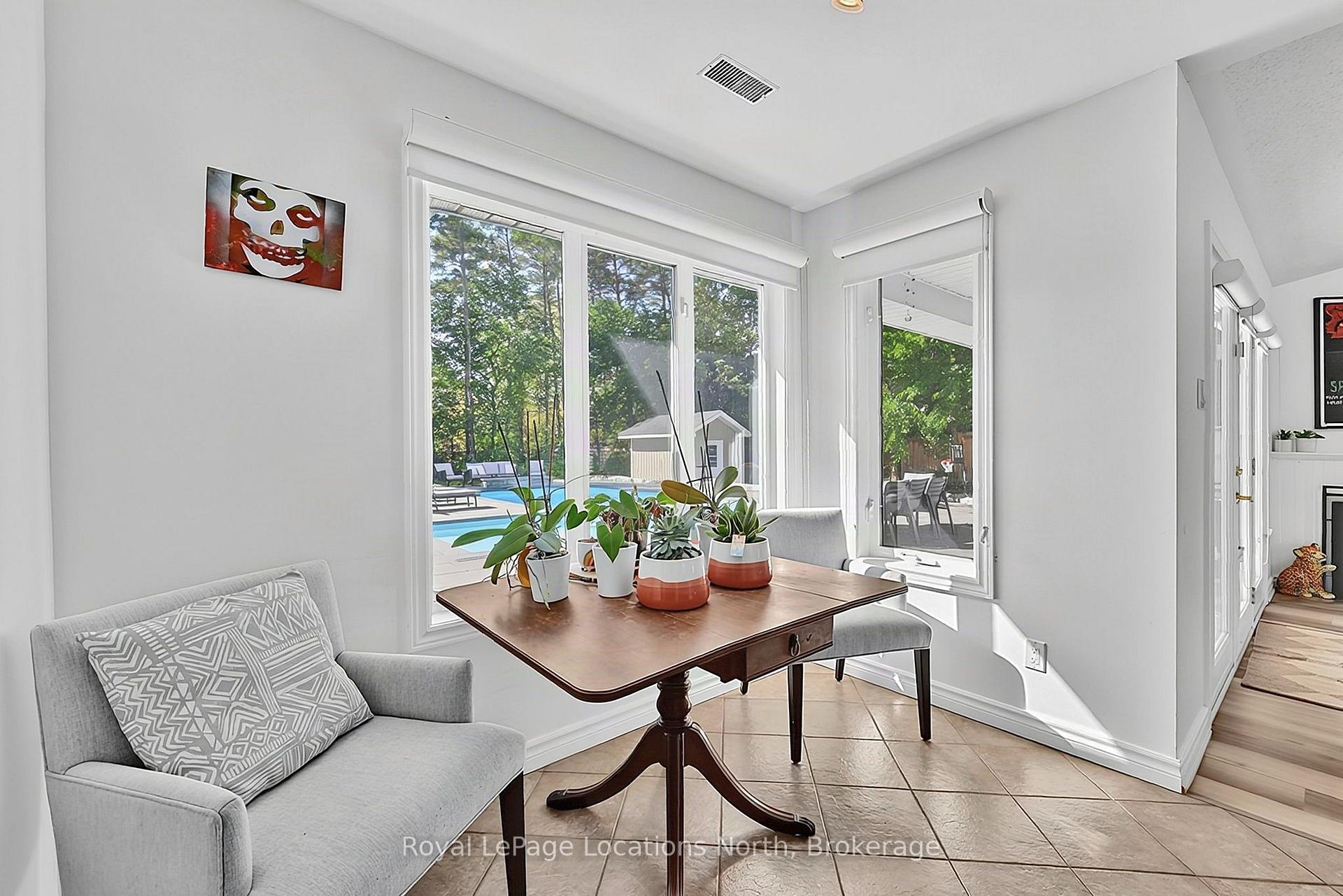 Photo 16 of 39 Forest Drive, Collingwood — HOMEH