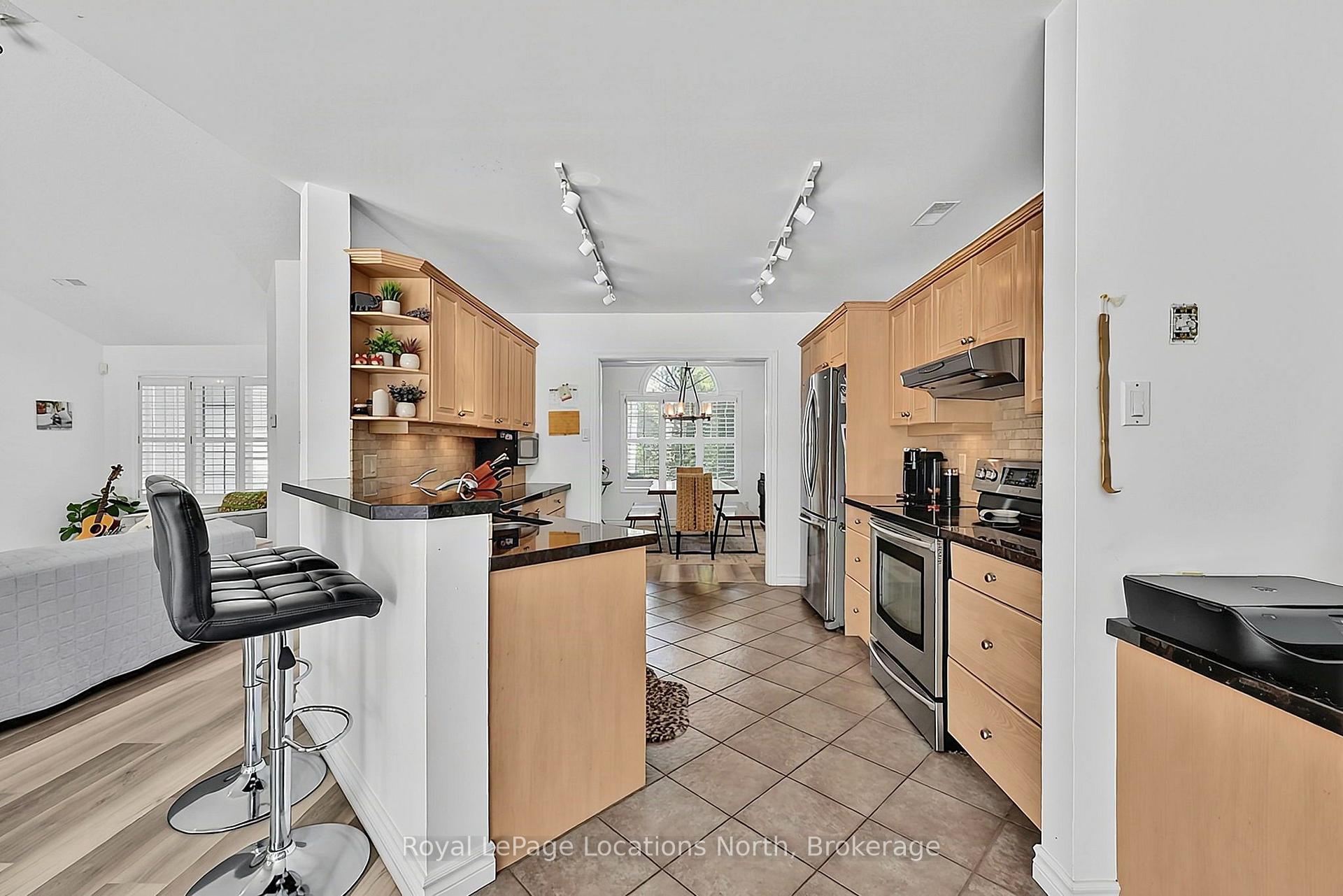 Photo 17 of 39 Forest Drive, Collingwood — HOMEH